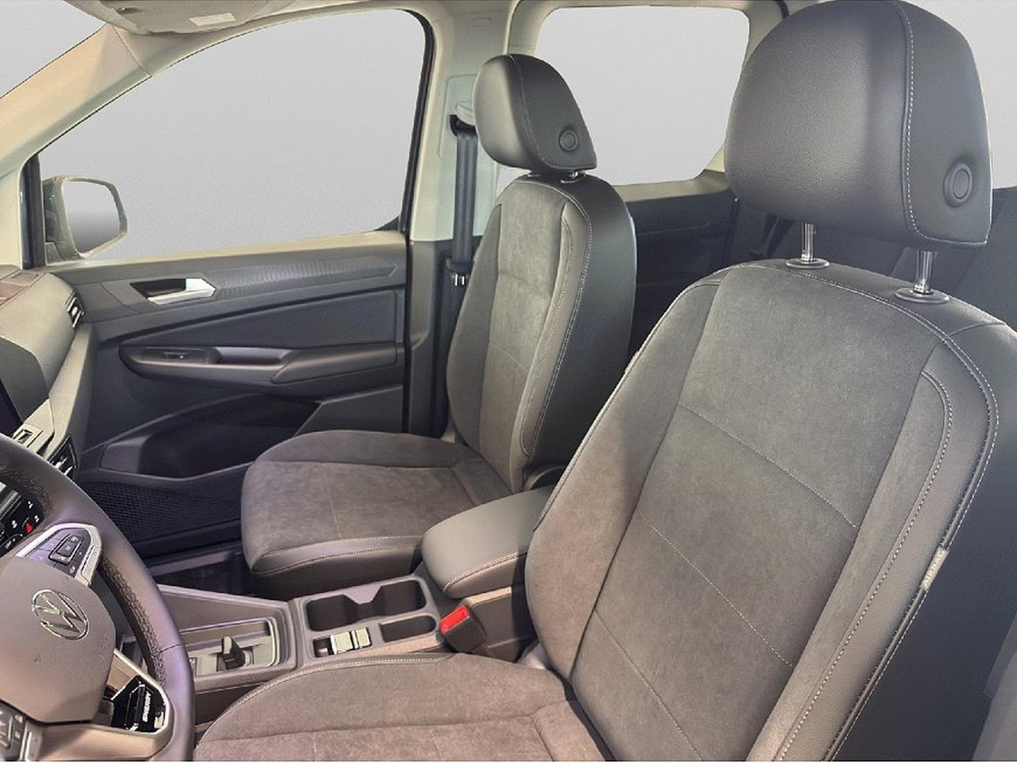 VW Caddy (2026) - Photo 9