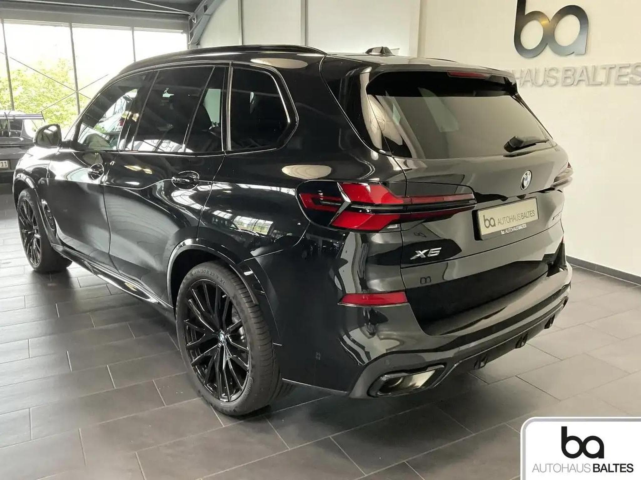 BMW X5 (2025) - Photo 4