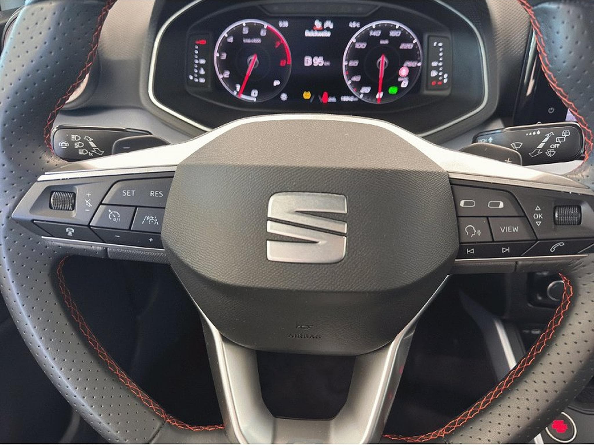 Seat Arona (2025) - Photo 16