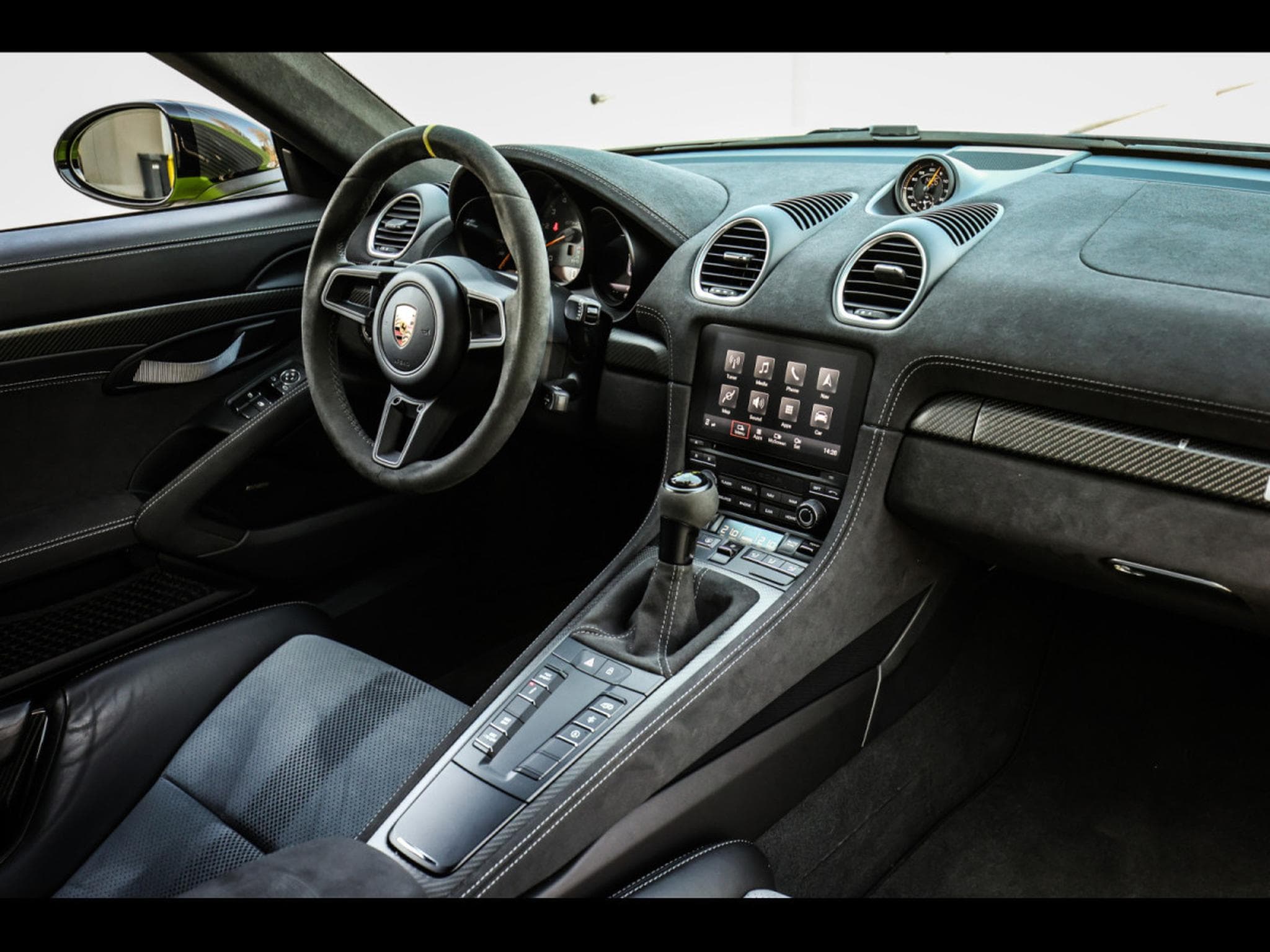 Porsche Cayman 718 GT4 RS PDK PACK WEISSACH – ACID GREEN PTS – FULL PPF (2023) - Photo 18