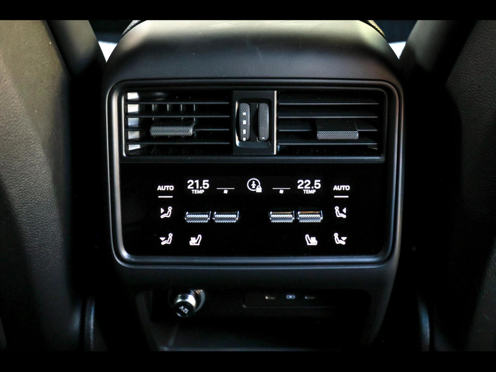 Porsche Cayenne S COUPE PACK SPORT ALLÉGÉ CARBONE - CRAYON (2023) - Photo 20