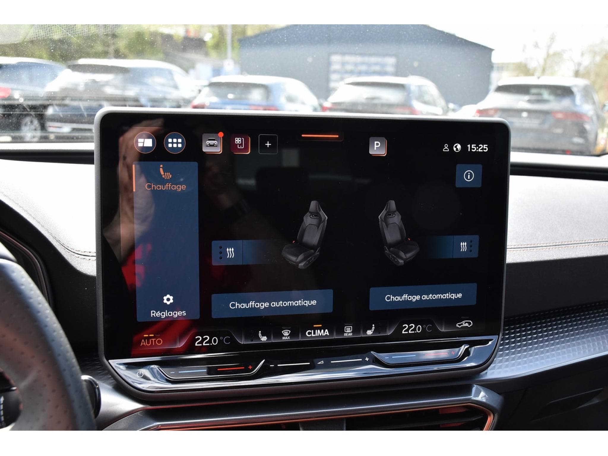 Cupra Leon ST 1.5 eTSI DSG ACC LANE CAM SG CHFF NEUVE (2026) - Foto 18