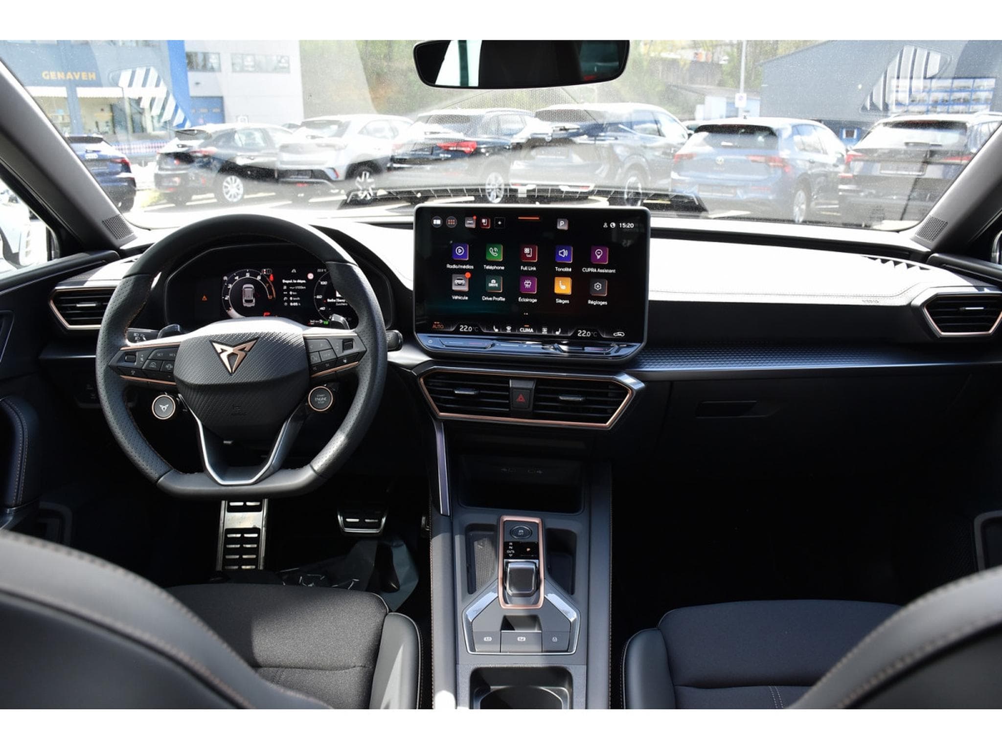 Cupra Leon ST 1.5 eTSI DSG ACC LANE CAM SG CHFF NEUVE (2026) - Foto 9