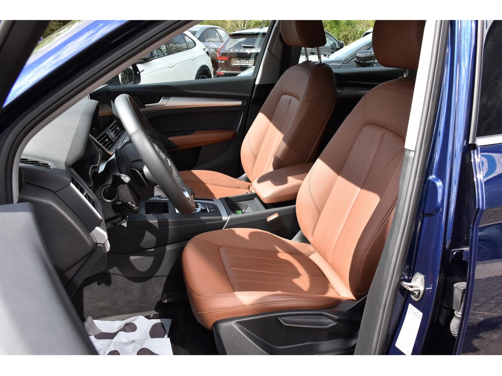 Audi Q5 35 TDI Advanced S-Tronic CUIR GPS LANE ATT RMQ 1° MAIN (2024) - Foto 6