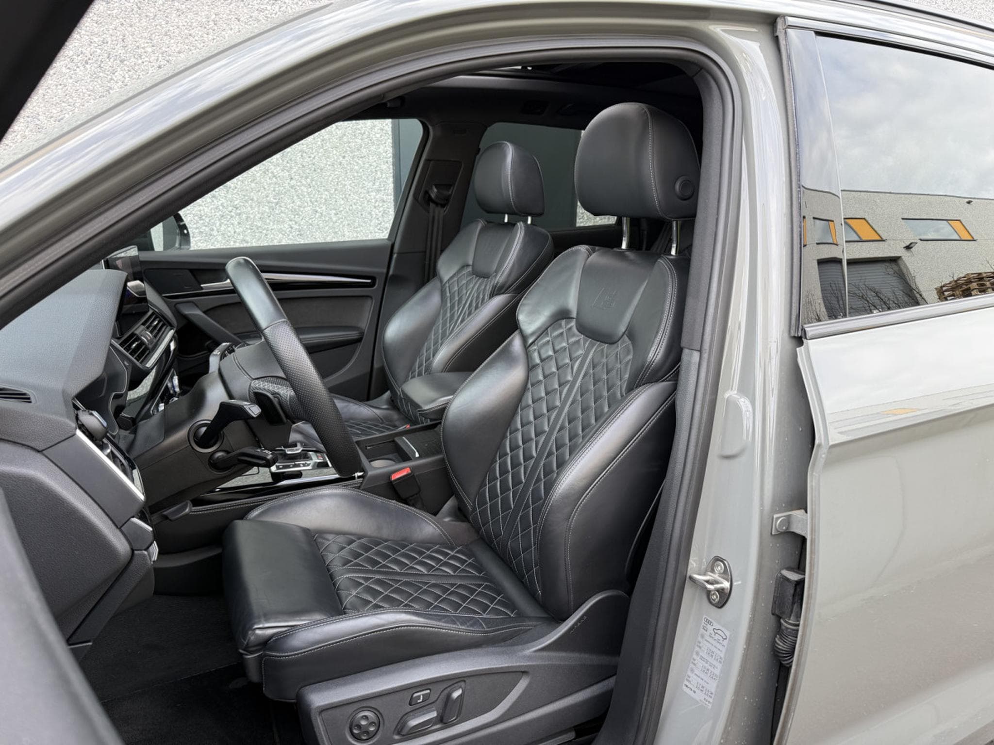 Audi SQ5 S-line/21/HUD/Matrix-LED/Bang & Olufsen/Camera/AHK/Leder/VOL (2021) - Photo 4