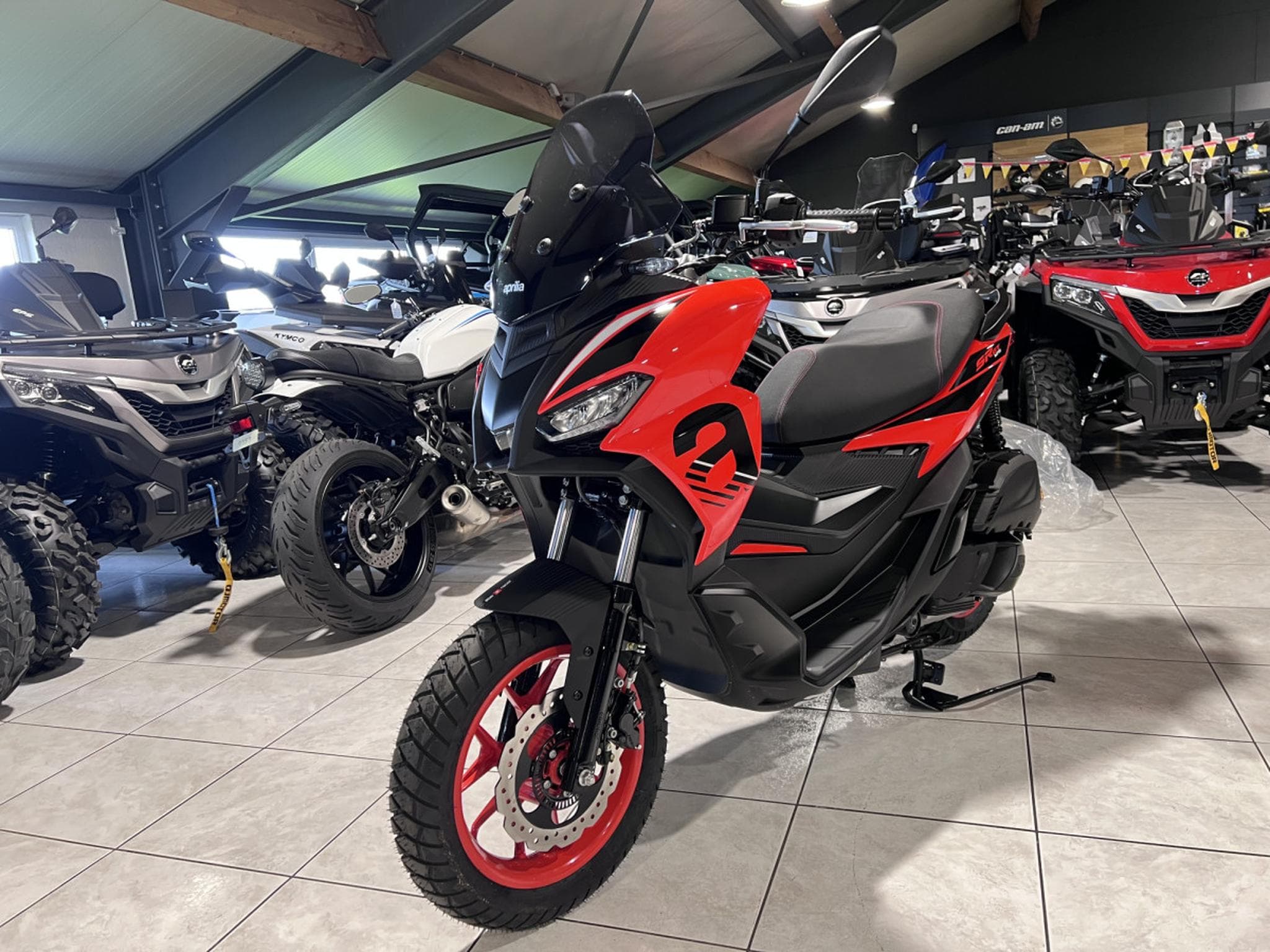 Aprilia SR GT SPORT RED (2026) - Photo 2