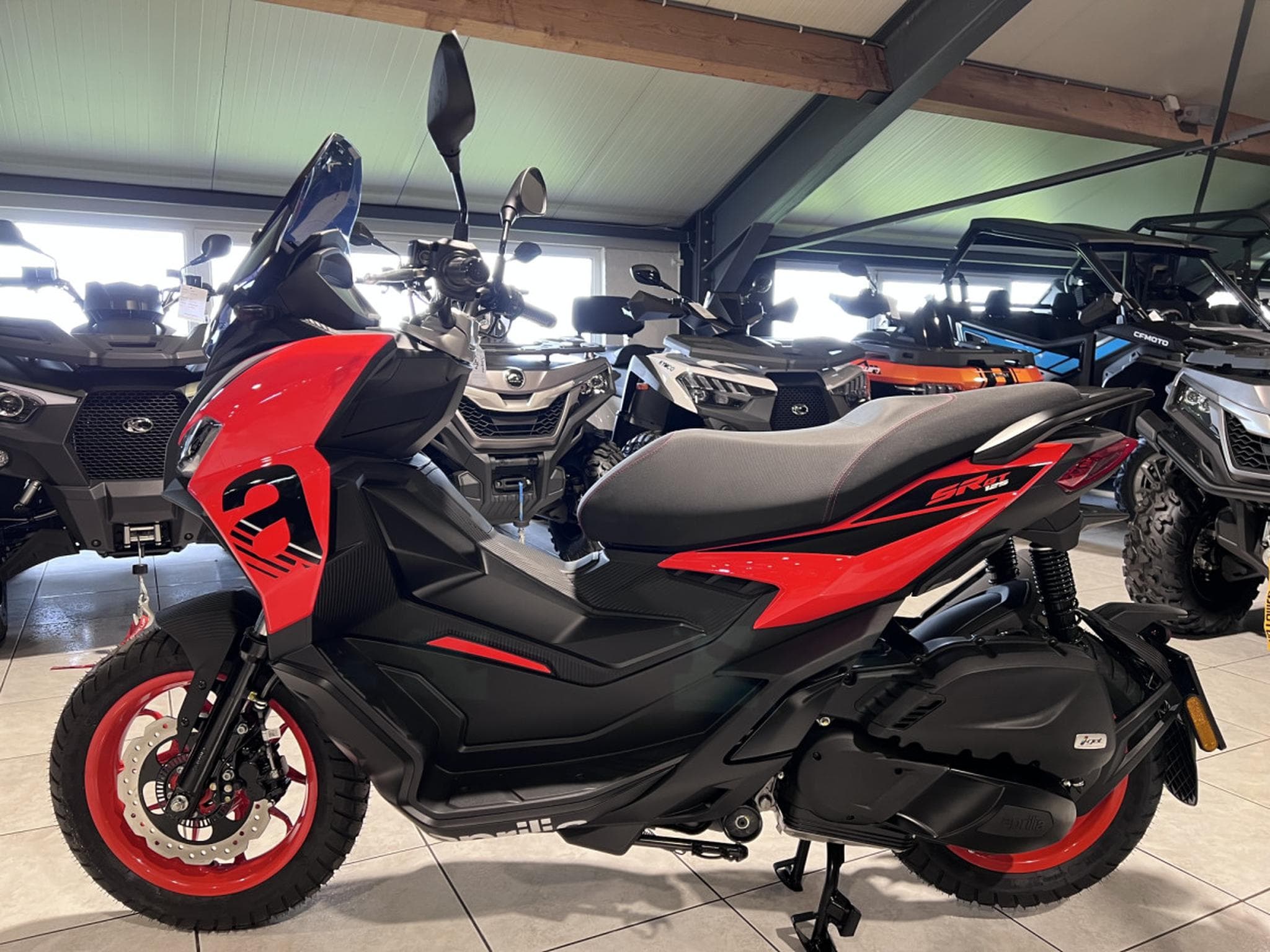 Aprilia SR GT SPORT RED (2026) - Photo 4