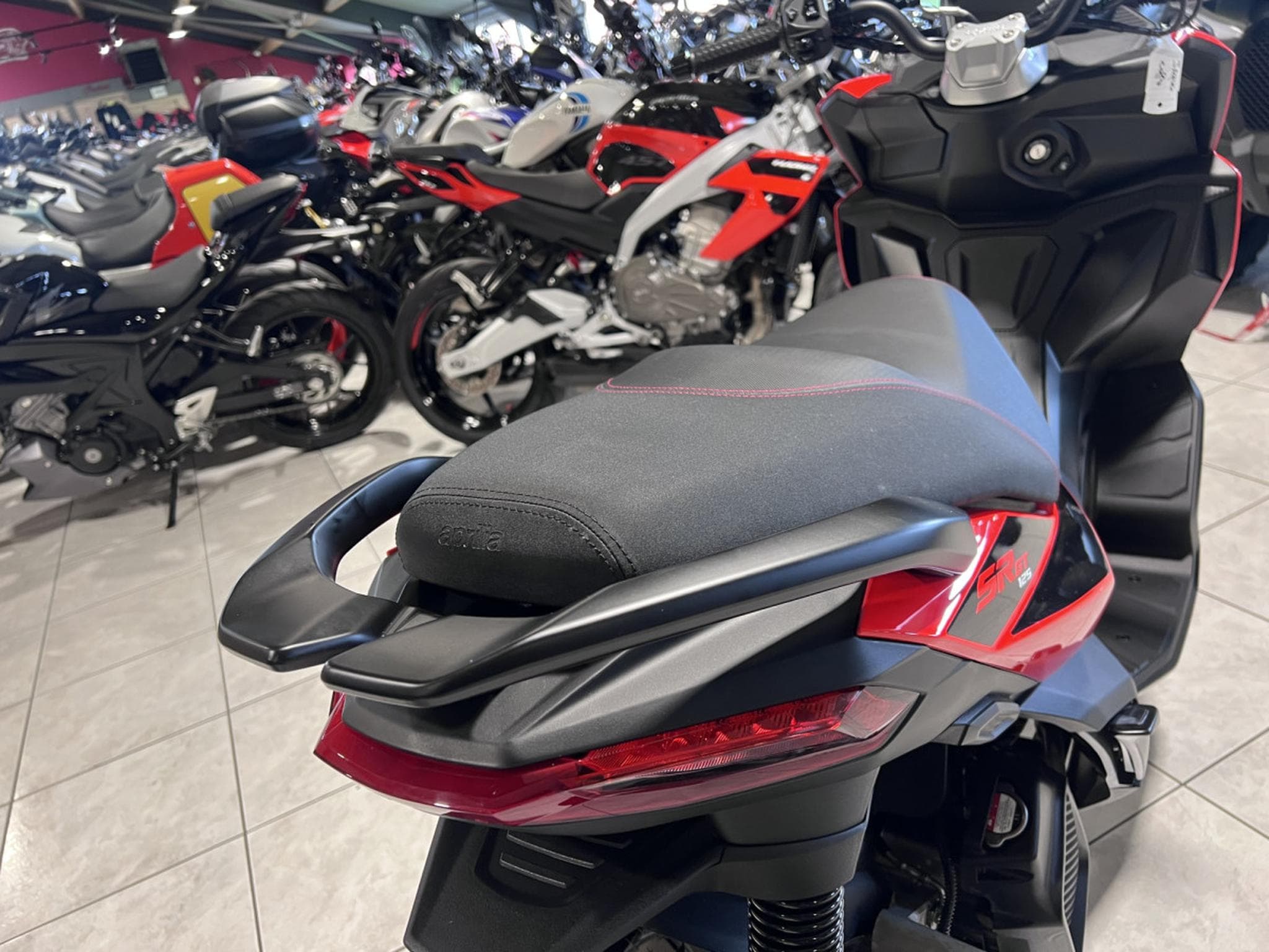 Aprilia SR GT SPORT RED (2026) - Photo 5