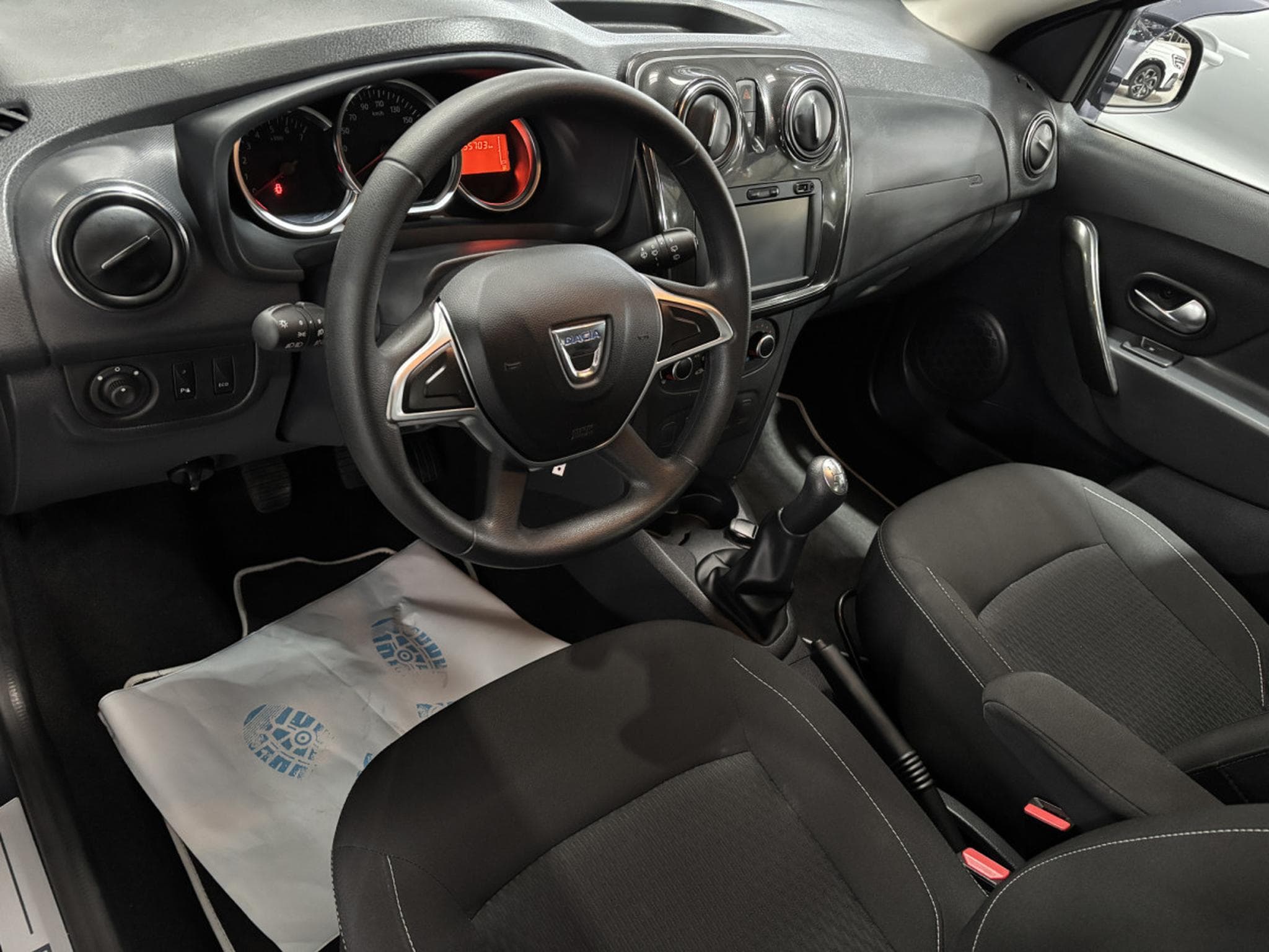 Dacia Sandero 0.9 TCe 90ch (2018) - Foto 10