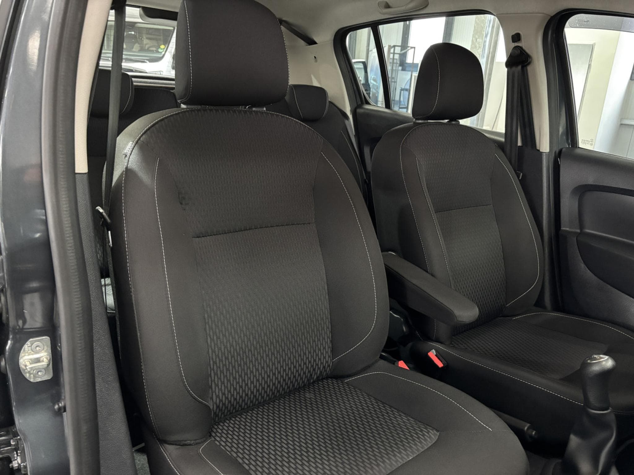 Dacia Sandero 0.9 TCe 90ch (2018) - Foto 12