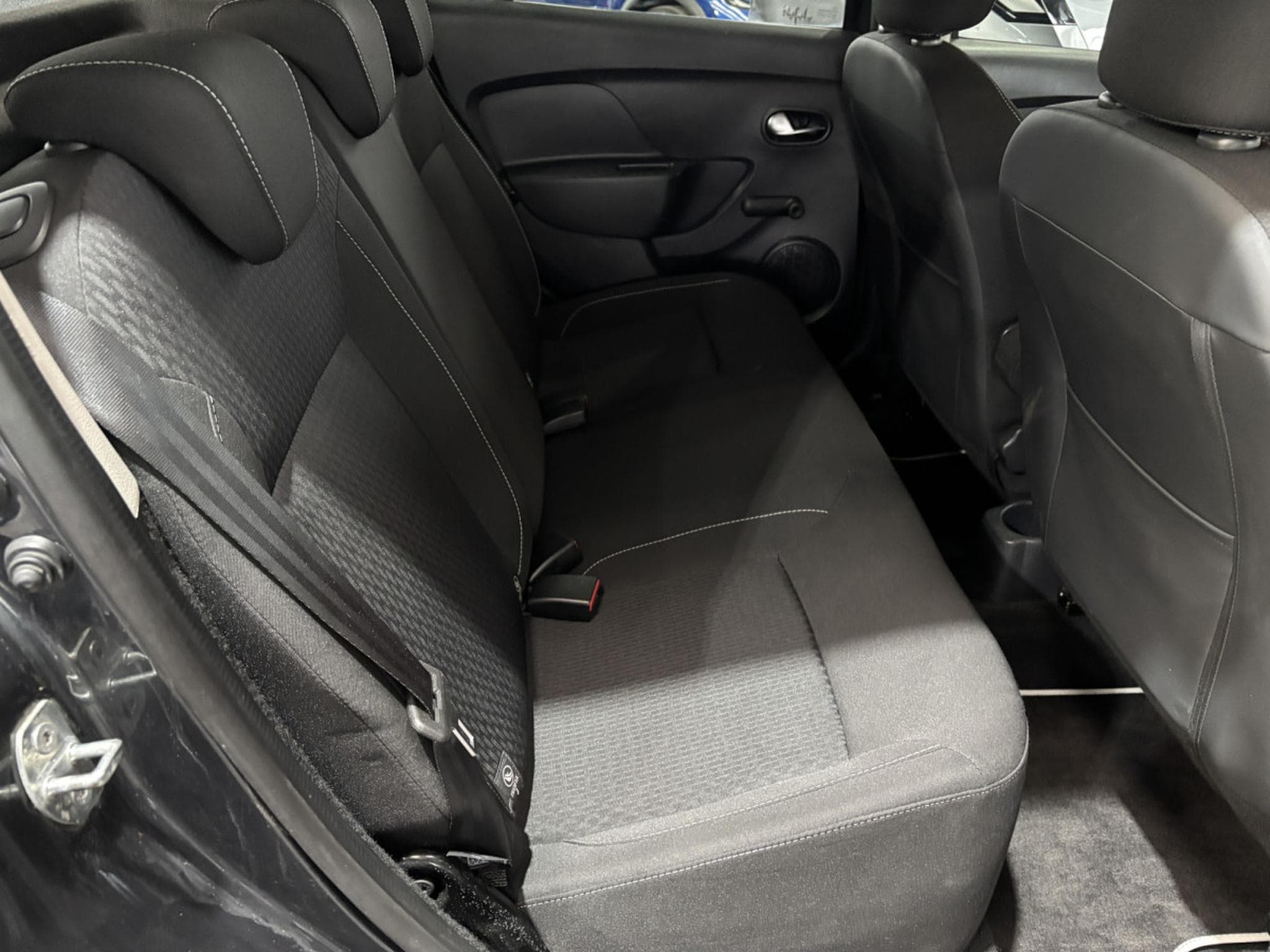 Dacia Sandero 0.9 TCe 90ch (2018) - Foto 13