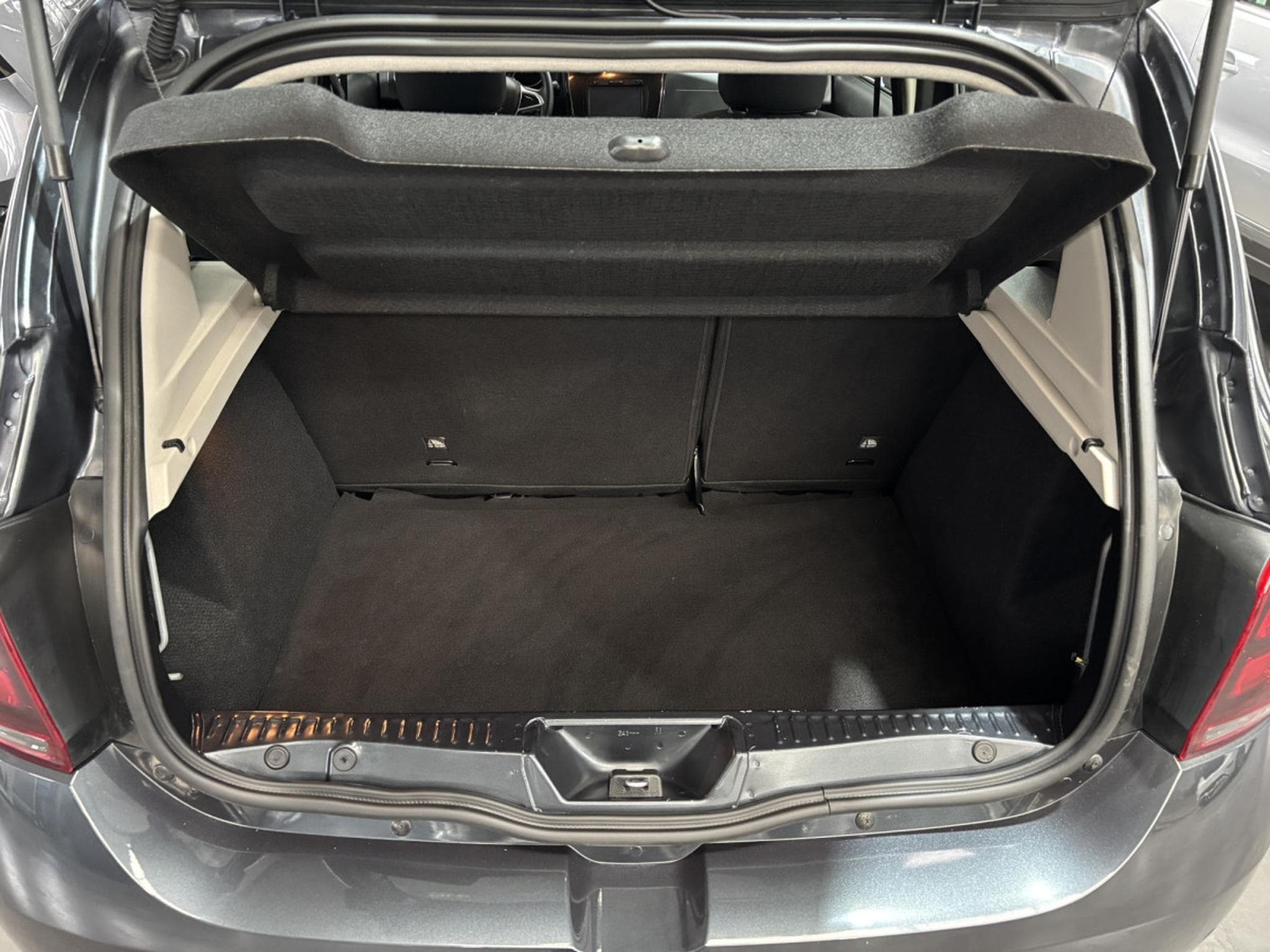 Dacia Sandero 0.9 TCe 90ch (2018) - Foto 14