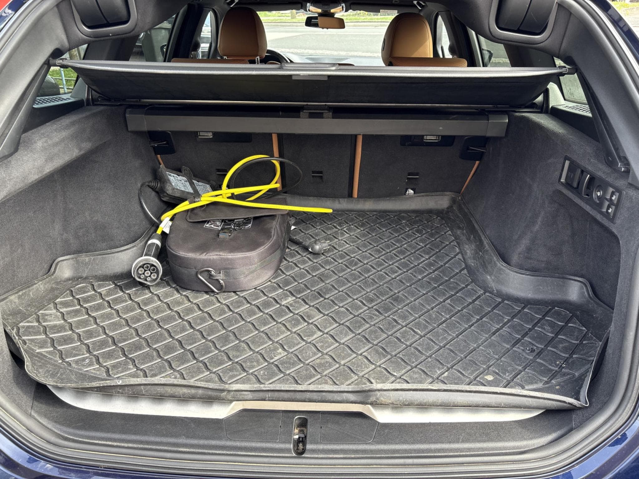 BMW 330 e TOURING 292CV PHEV INDIVIDUAL (2021) - Foto 7