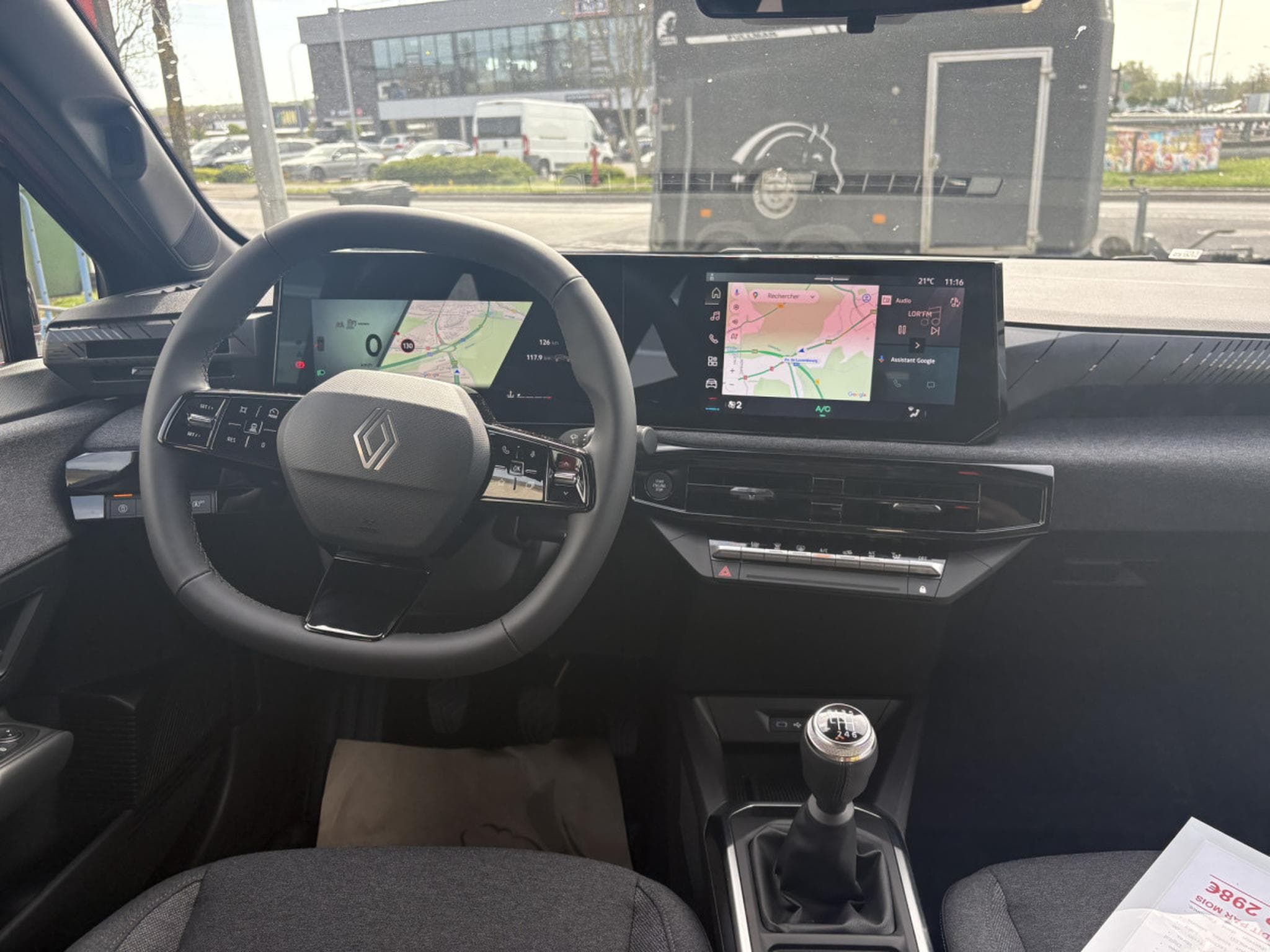 Renault Clio VI 115 TCE (2026) - Foto 3