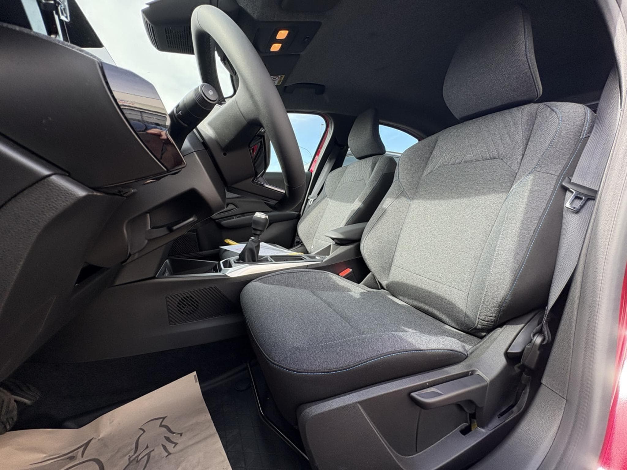 Renault Clio VI 115 TCE (2026) - Foto 4