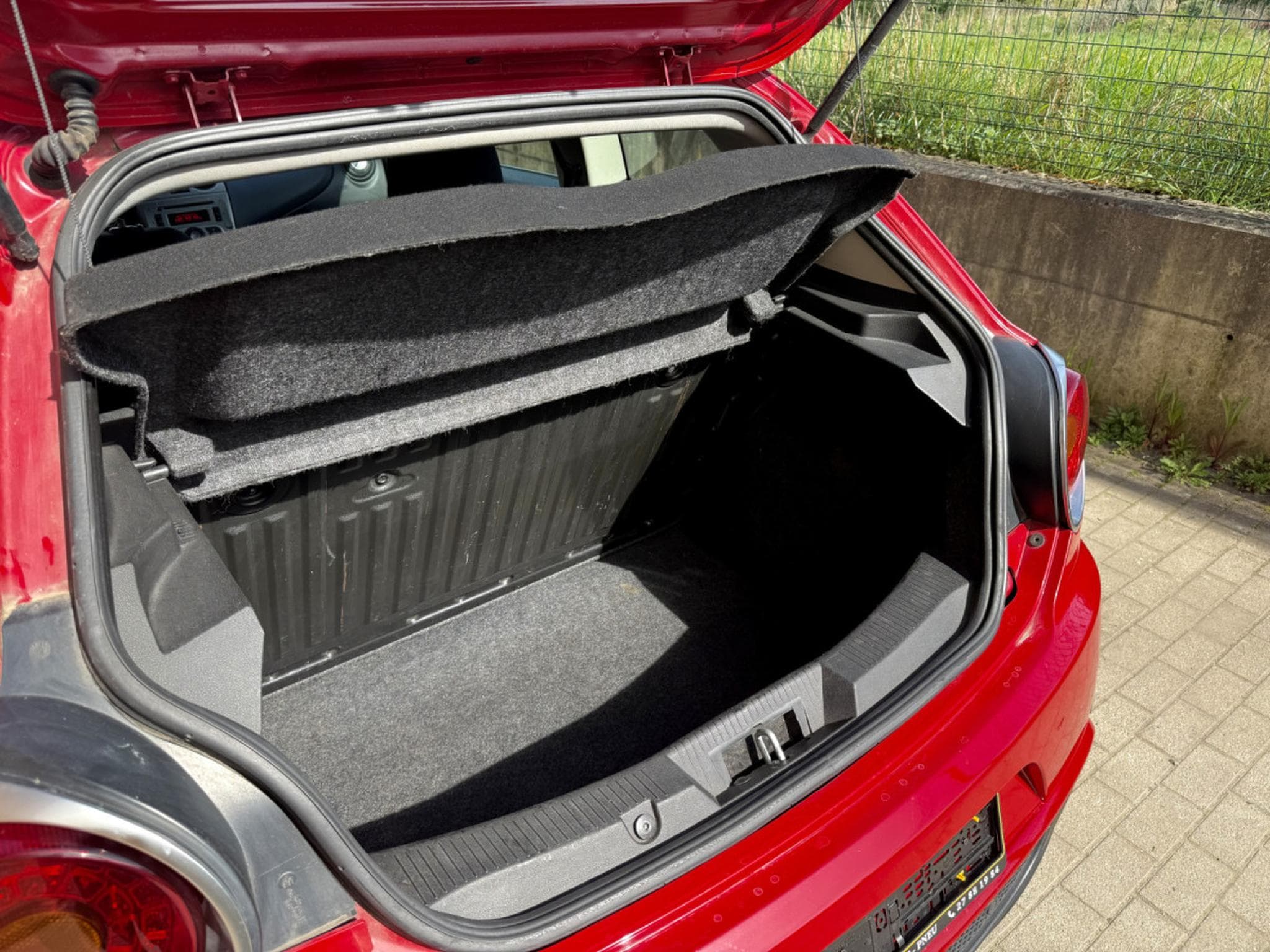 Alfa-Romeo Mito 1.4i Turismo clim (2012) - Foto 8