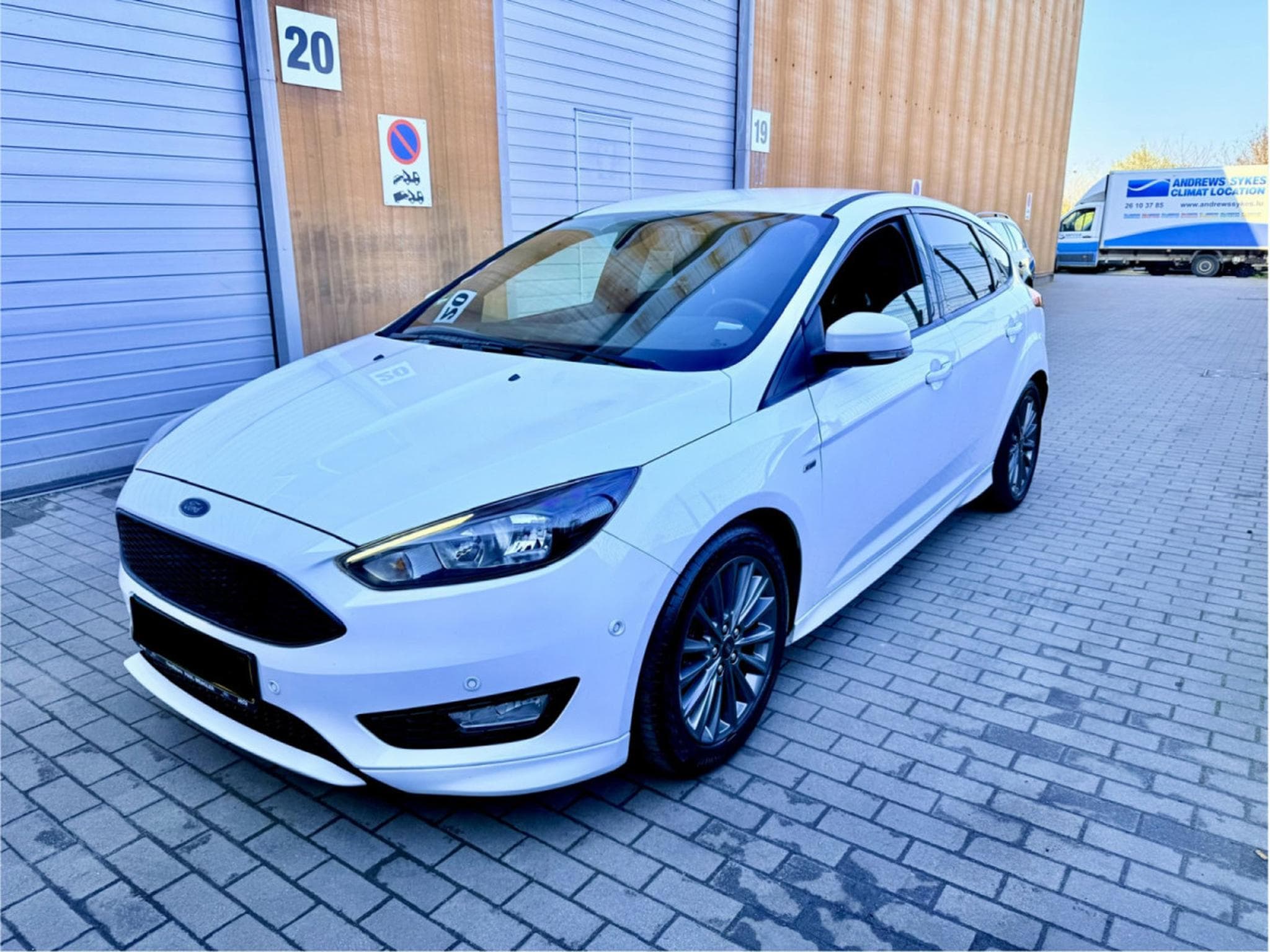 Ford Focus 1.0 EcoBoost 125 ST-Line (2017) - Foto 2