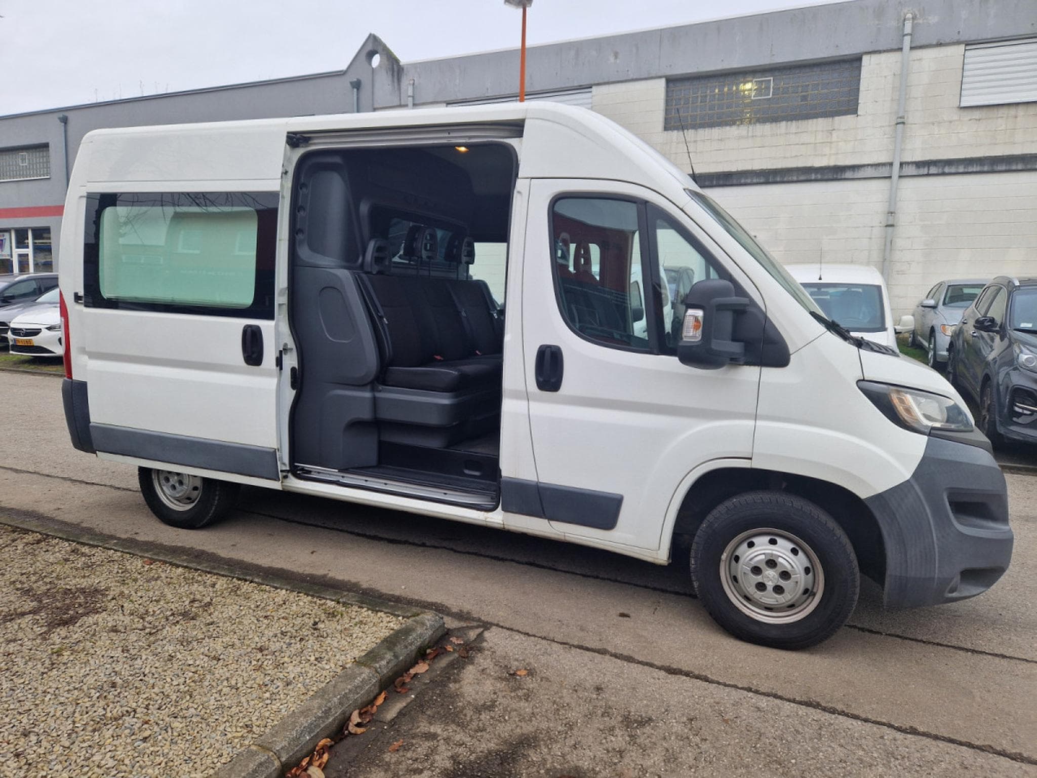 Peugeot Boxer 2.0 Hdi 130 CV Double Cabine 6 Places Garantie 12 Mois (2016) - Photo 9