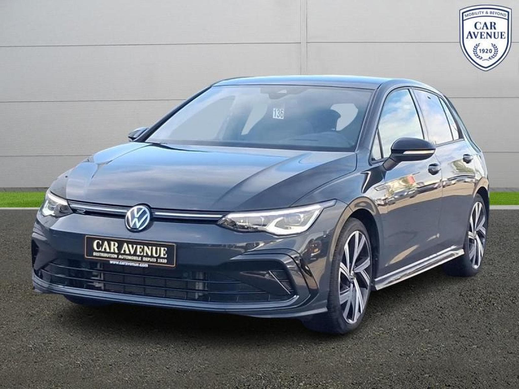 VW Golf VIII R-Line (2024) - Photo 1