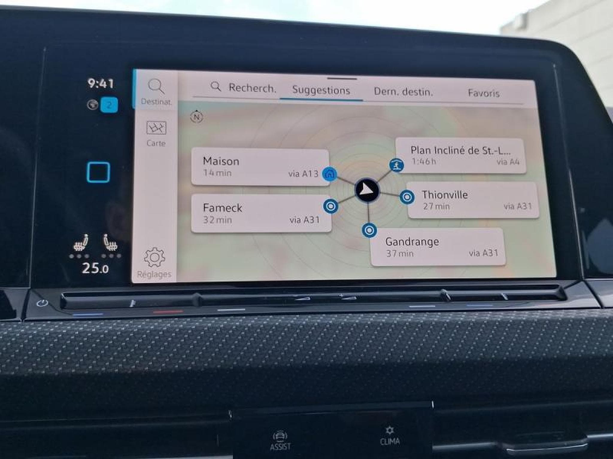 VW Golf VIII R-Line (2024) - Photo 13