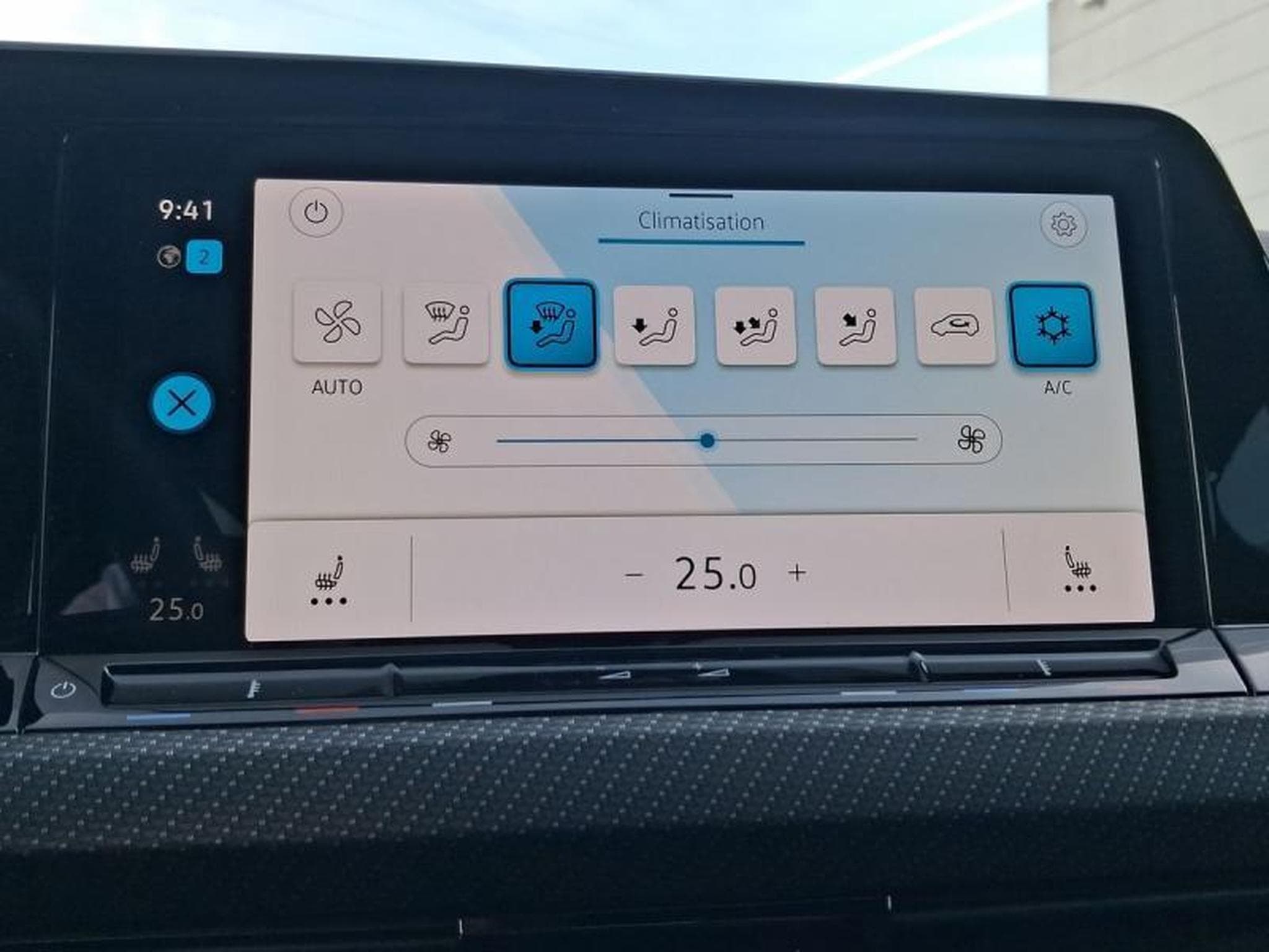 VW Golf VIII R-Line (2024) - Photo 16