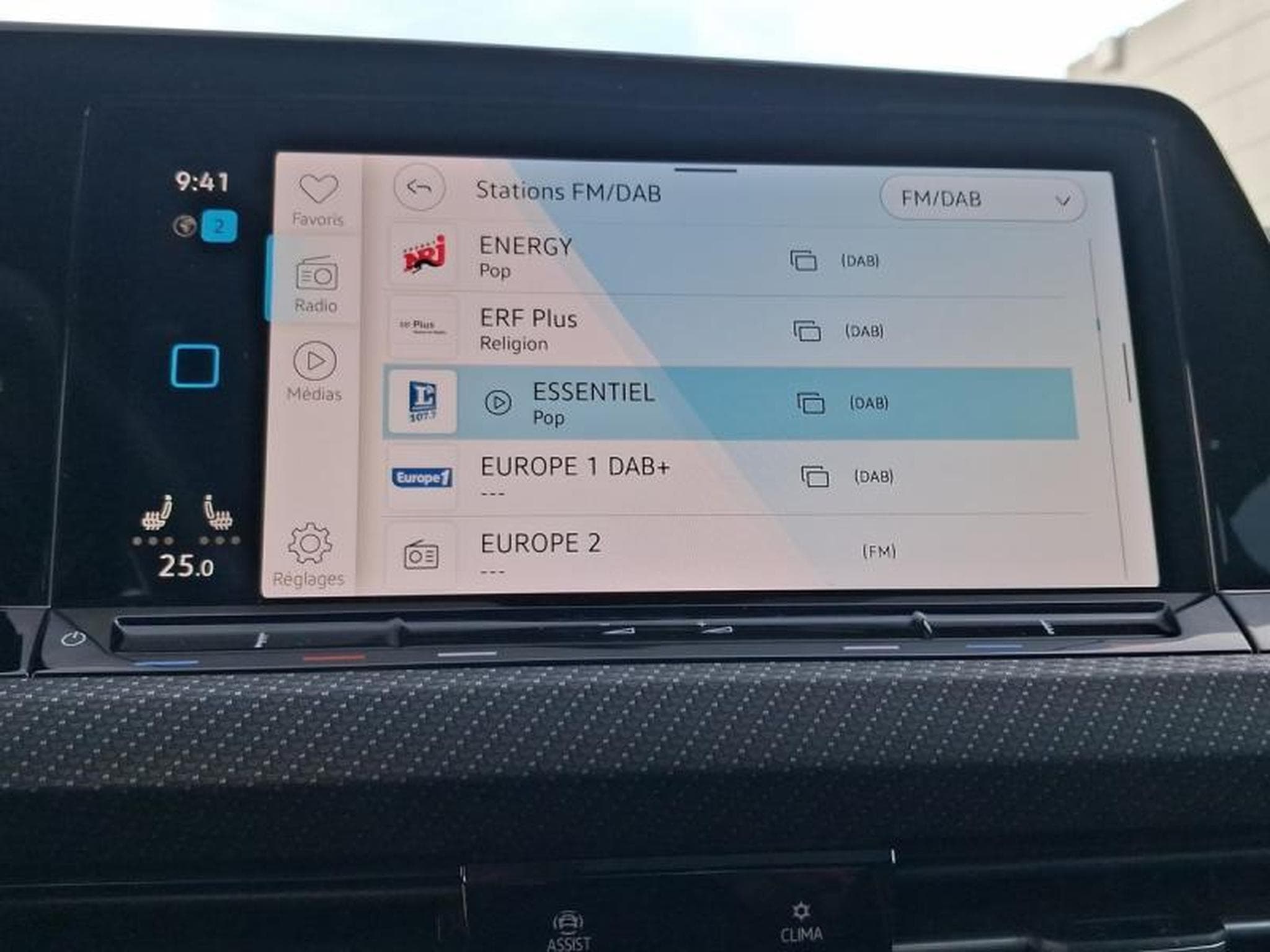 VW Golf VIII R-Line (2024) - Photo 17