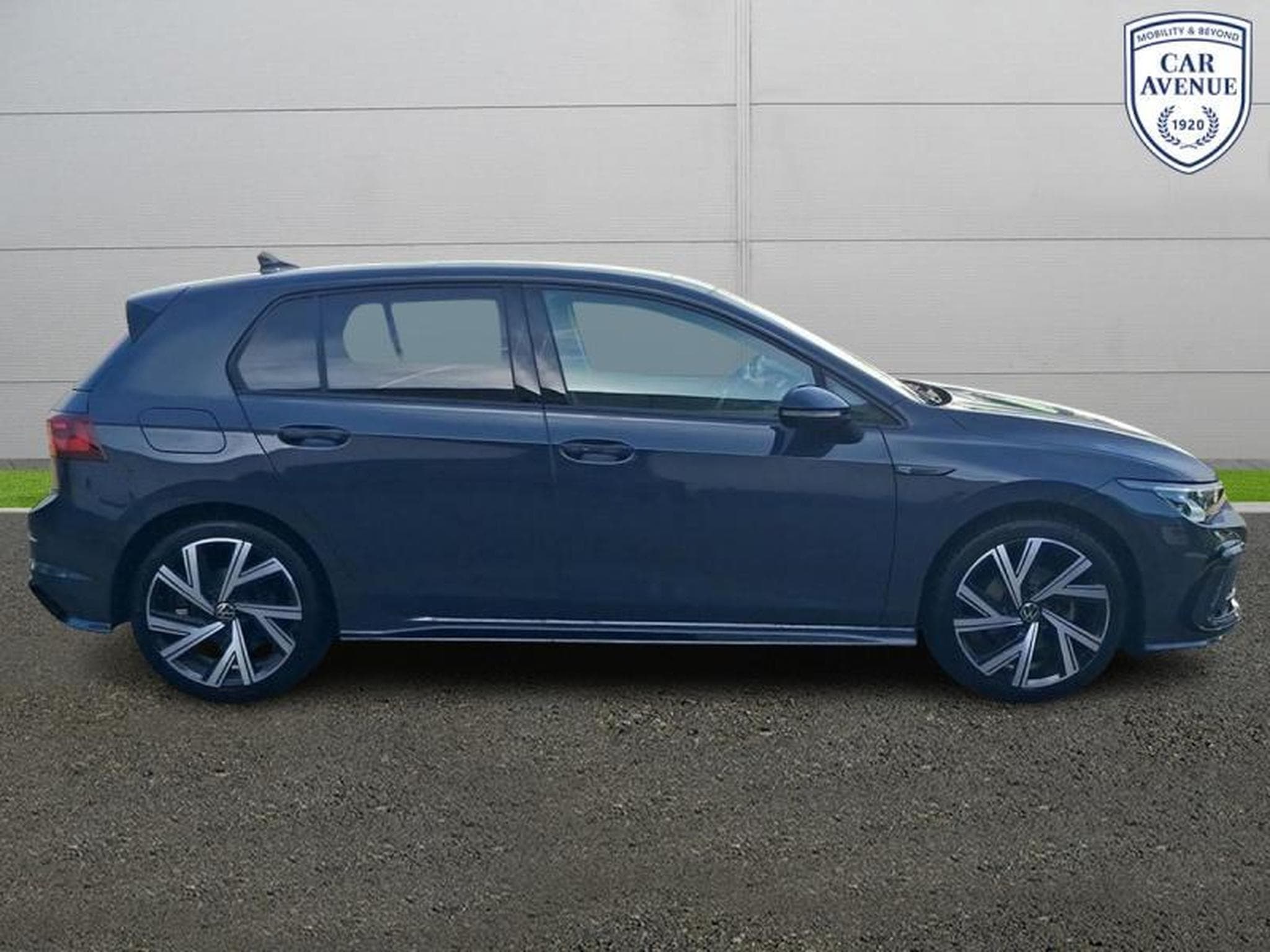 VW Golf VIII R-Line (2024) - Photo 5