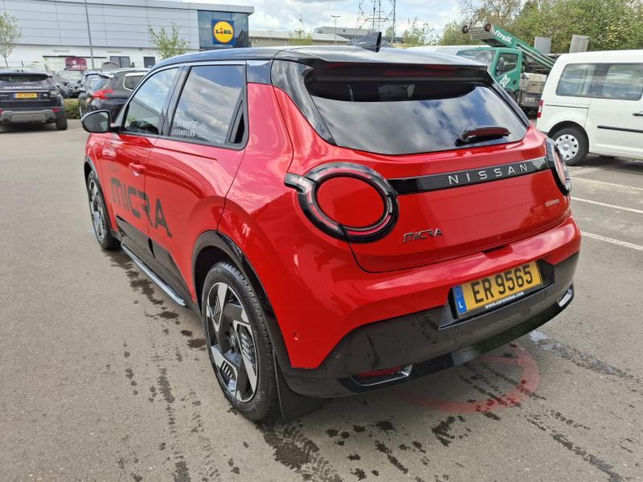 Nissan Micra 52kWh EVOLVE (2025) - Photo 7