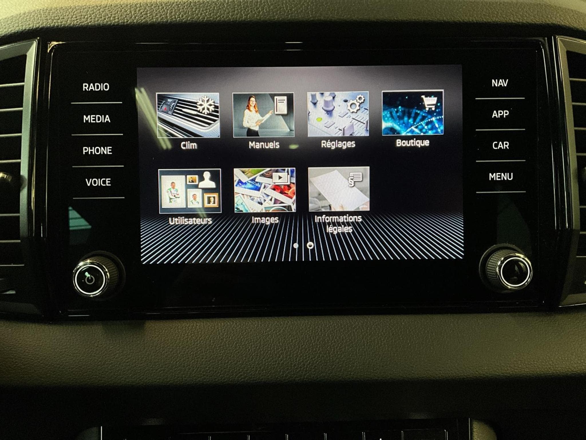 Skoda Karoq Sportline+DSG+4x4+P.Perf+Pano (2023) - Photo 20