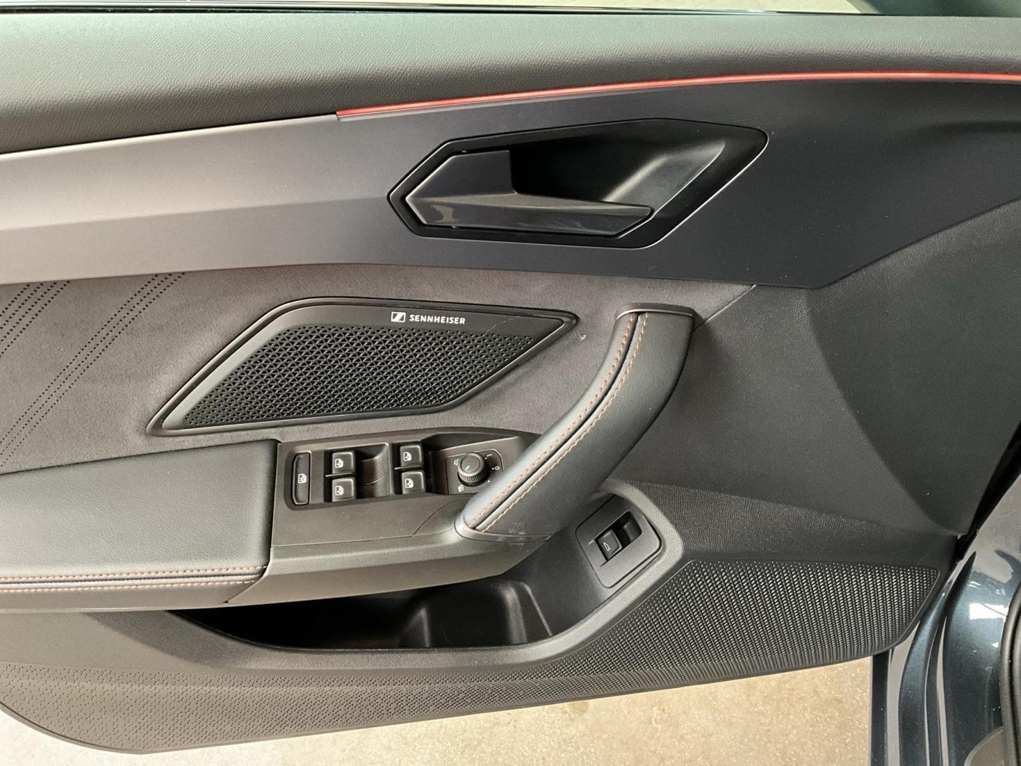 Cupra Leon ST+Pure-Perf.+DSG+Sound+AHK (2025) - Photo 14