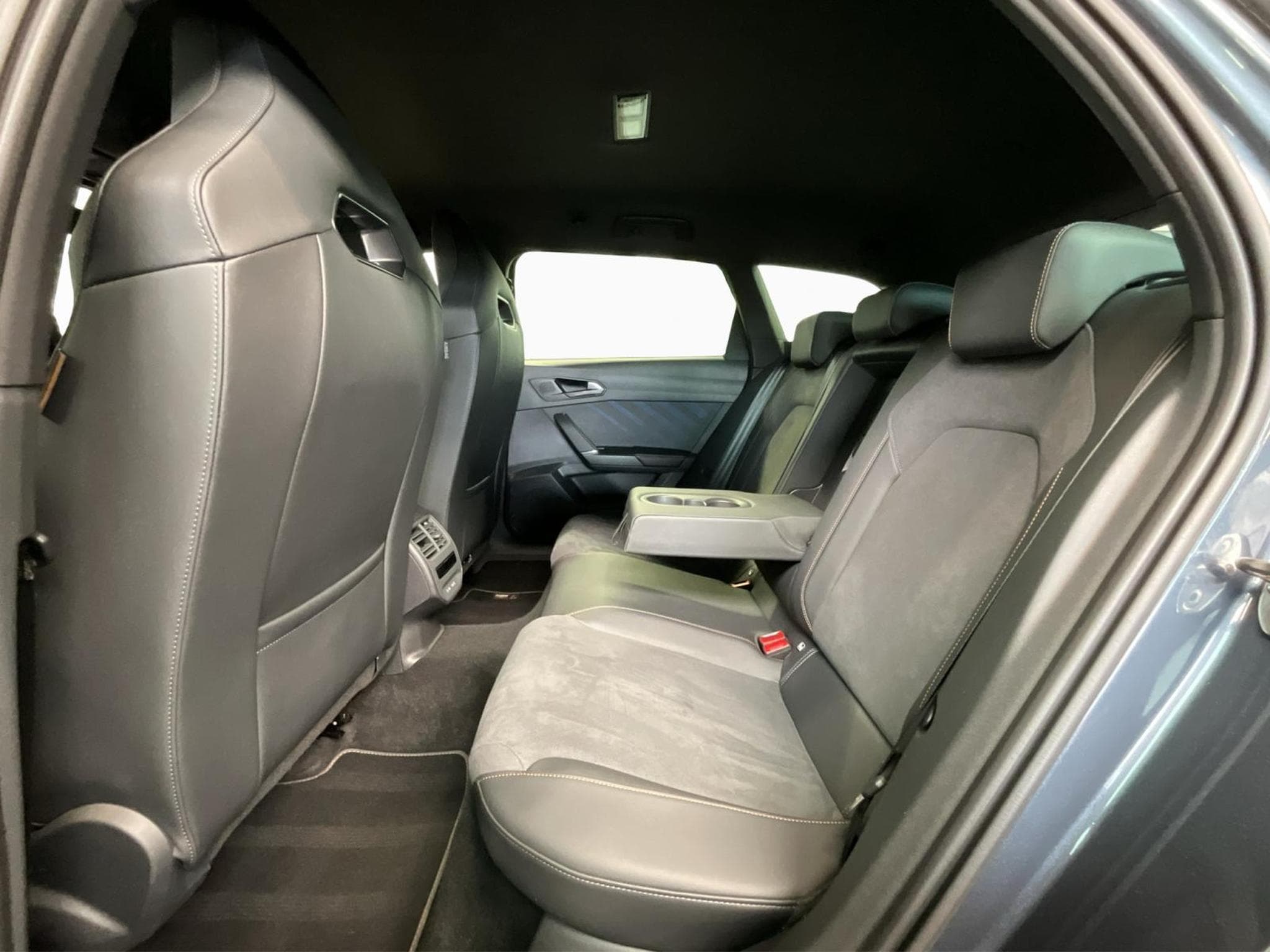 Cupra Leon ST+Pure-Perf.+DSG+Sound+AHK (2025) - Photo 15