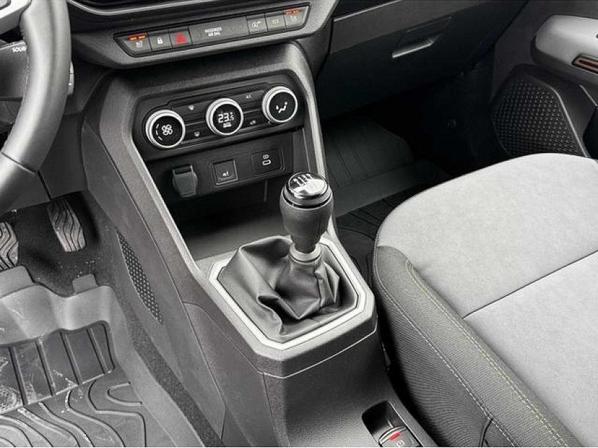 Dacia Jogger (2025) - Photo 15