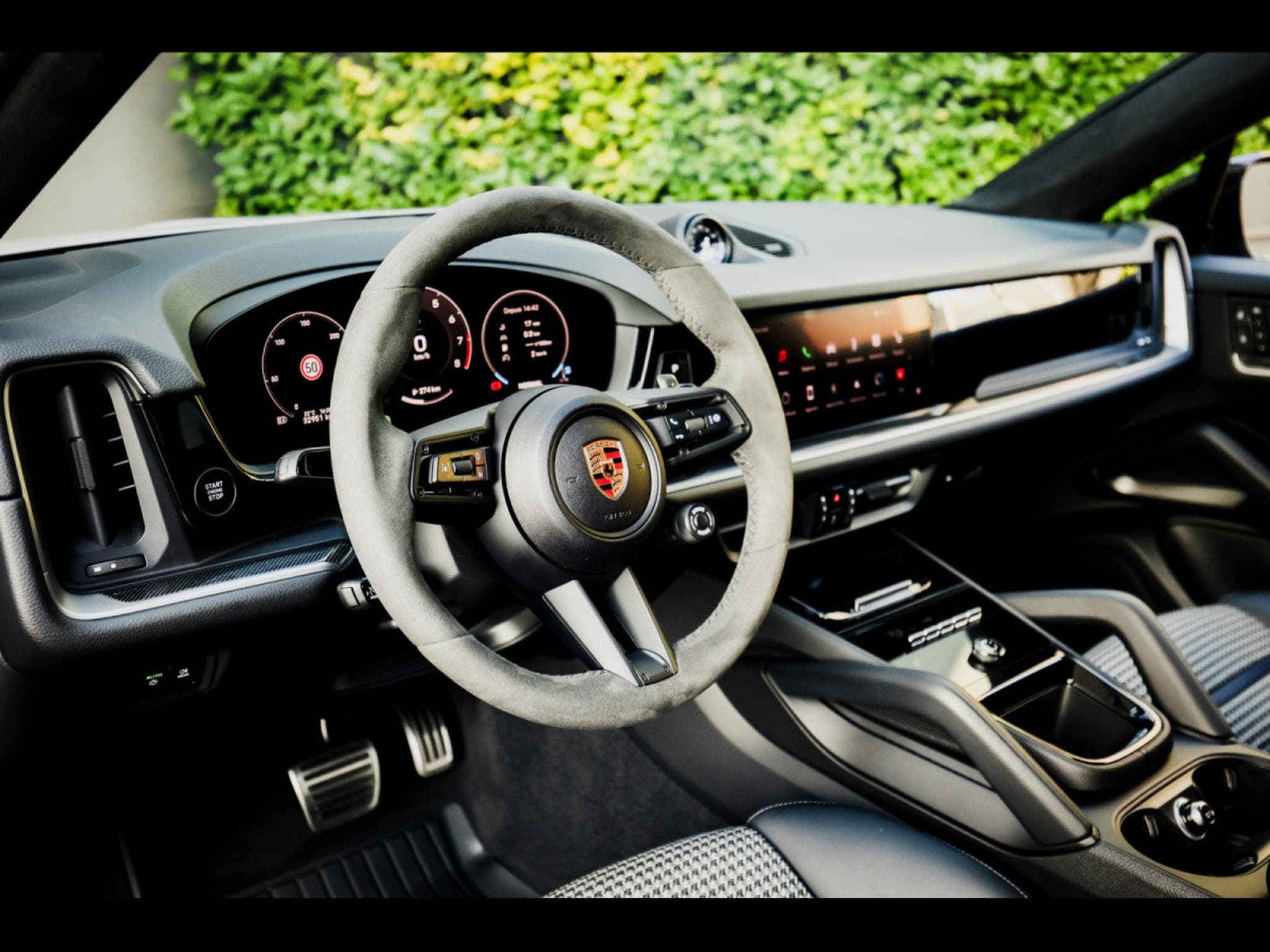 Porsche Cayenne S COUPE PACK SPORT ALLÉGÉ CARBONE - CRAYON (2023) - Photo 11