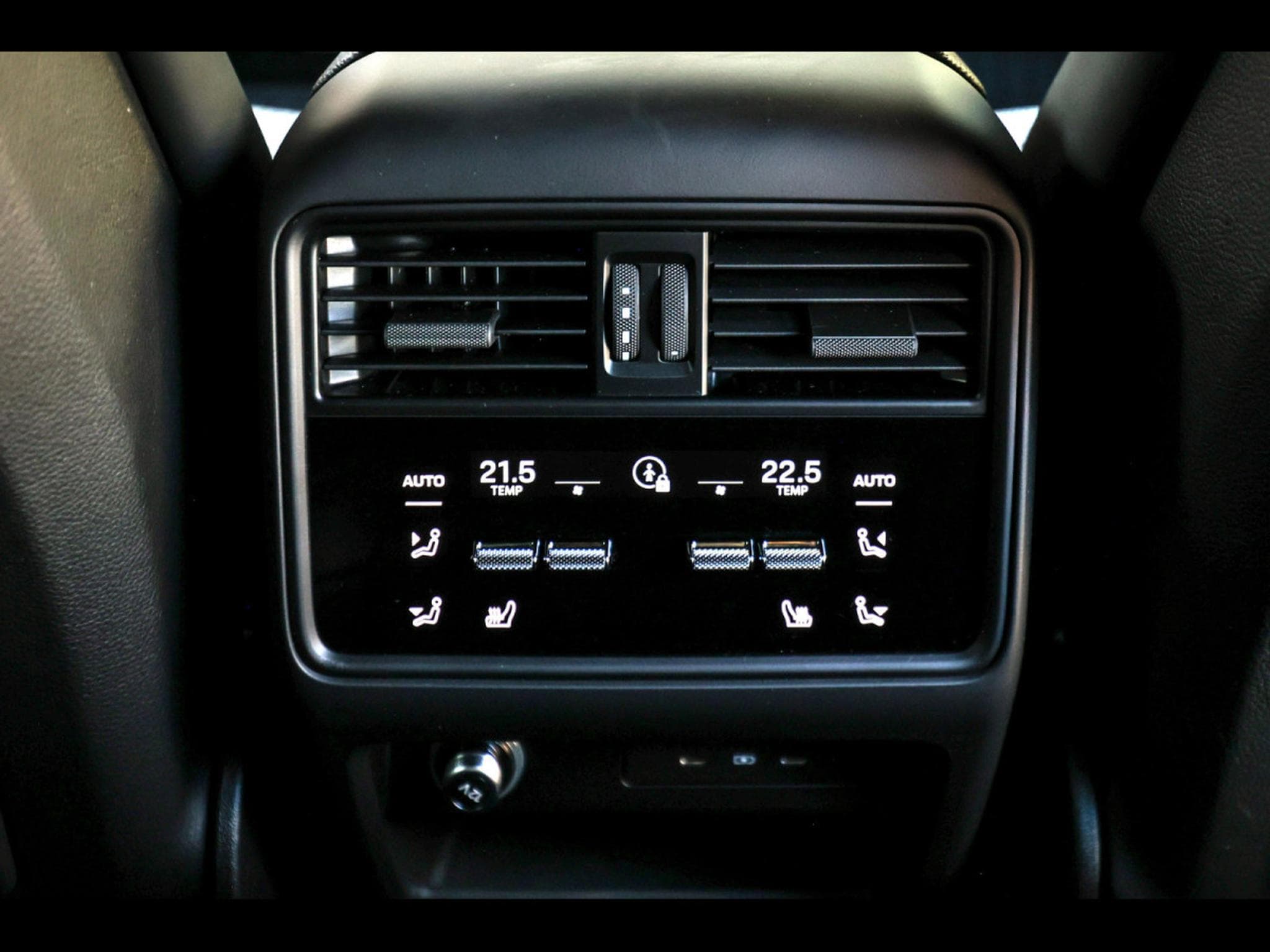 Porsche Cayenne S COUPE PACK SPORT ALLÉGÉ CARBONE - CRAYON (2023) - Photo 20