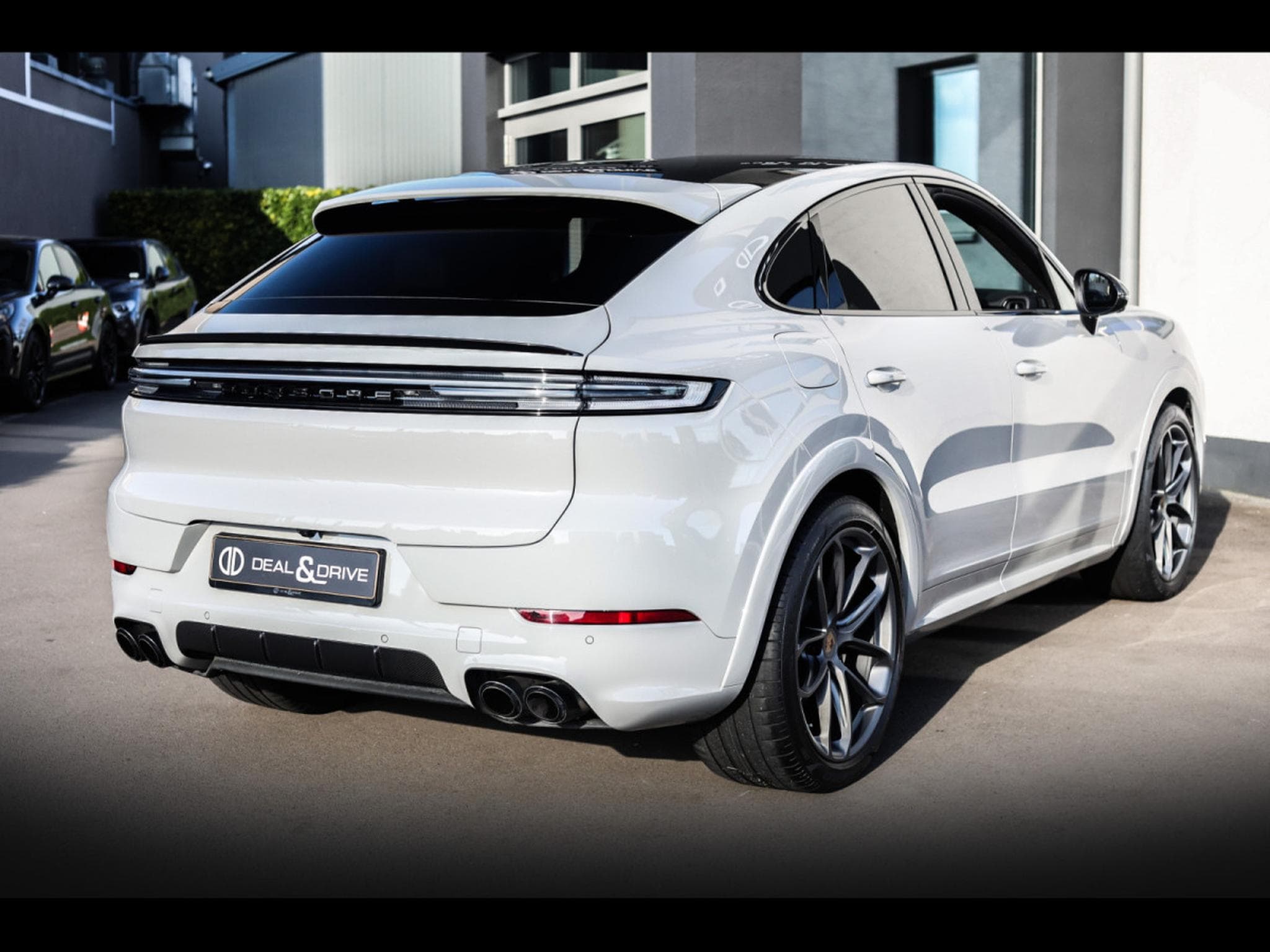 Porsche Cayenne S COUPE PACK SPORT ALLÉGÉ CARBONE - CRAYON (2023) - Photo 7