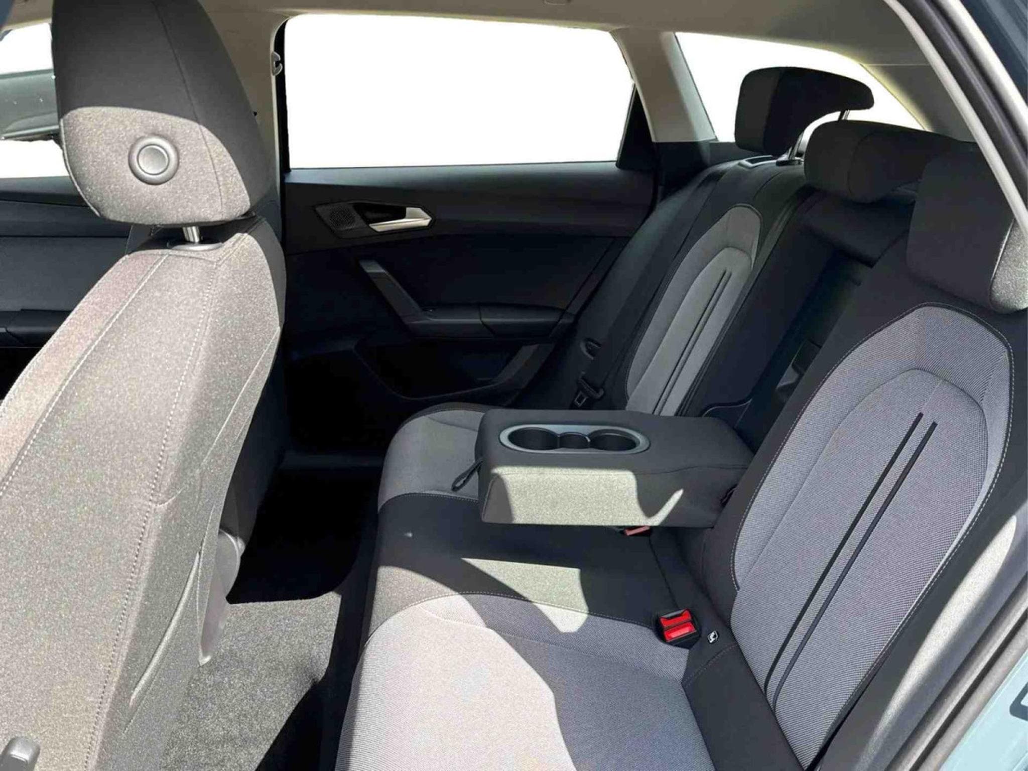 Seat Leon 1.5 TSi 150 DSG  FR (2025) - Photo 10