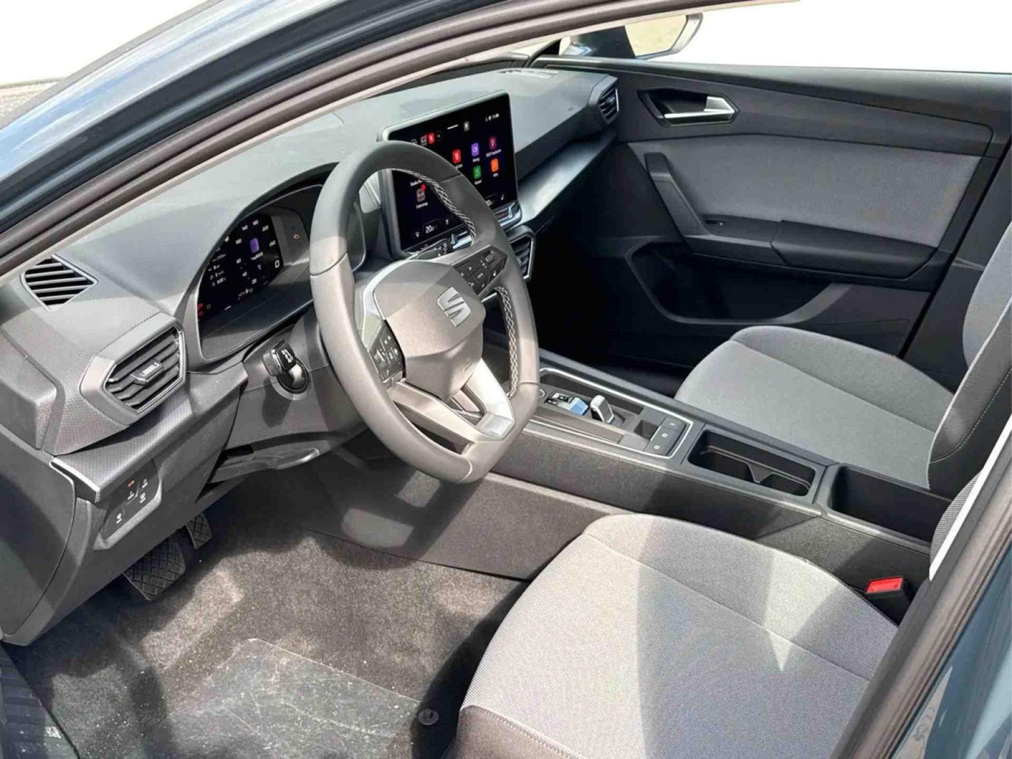 Seat Leon 1.5 TSi 150 DSG  FR (2025) - Photo 8