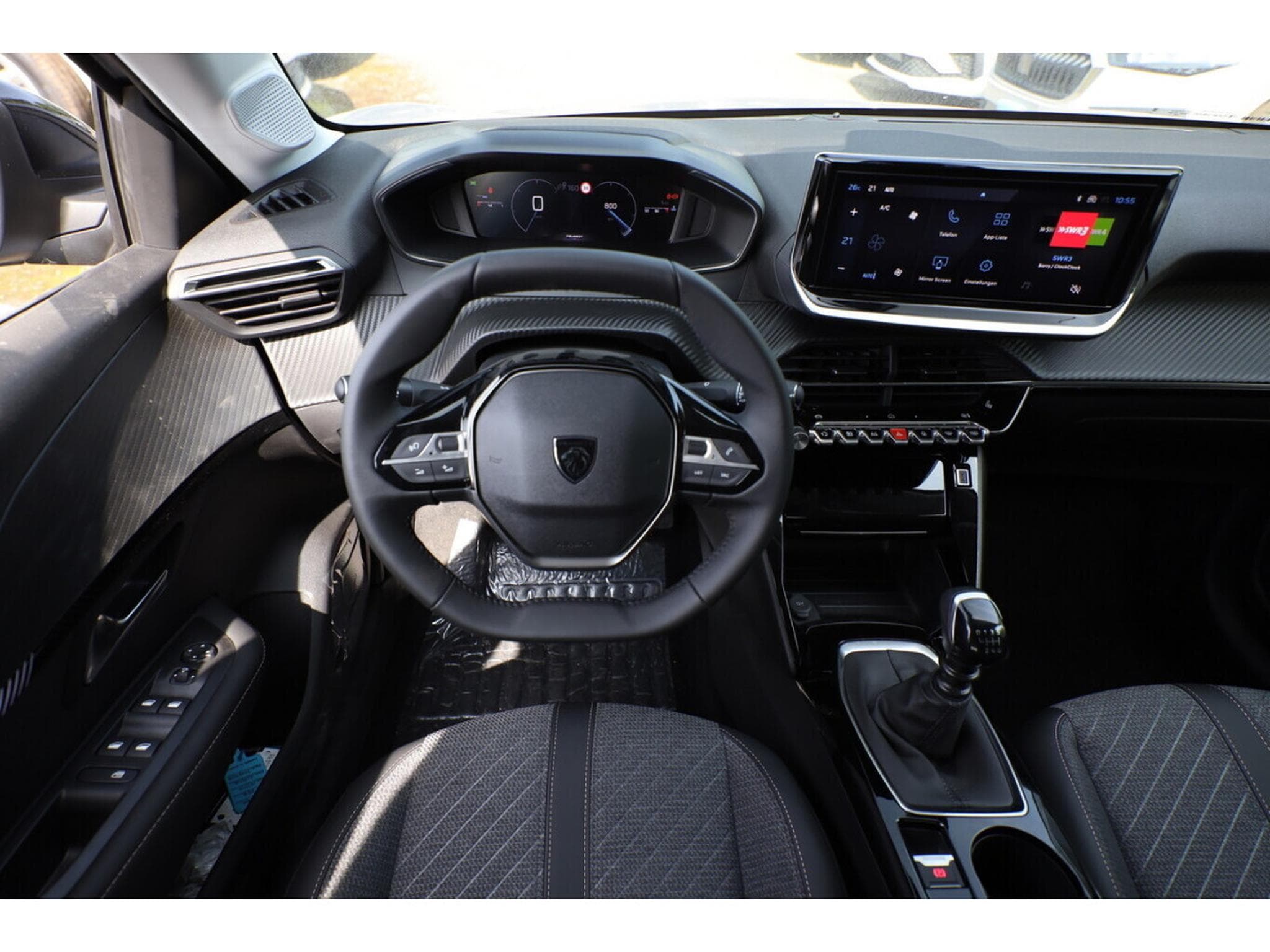 Peugeot 208 1.2 PureTech 101 Allure (2025) - Photo 5
