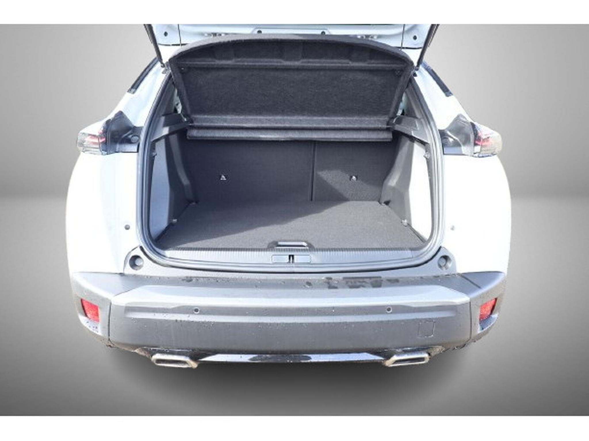 Peugeot 2008 1.2 Hybrid e-DSC6 145 Allure (2025) - Photo 11