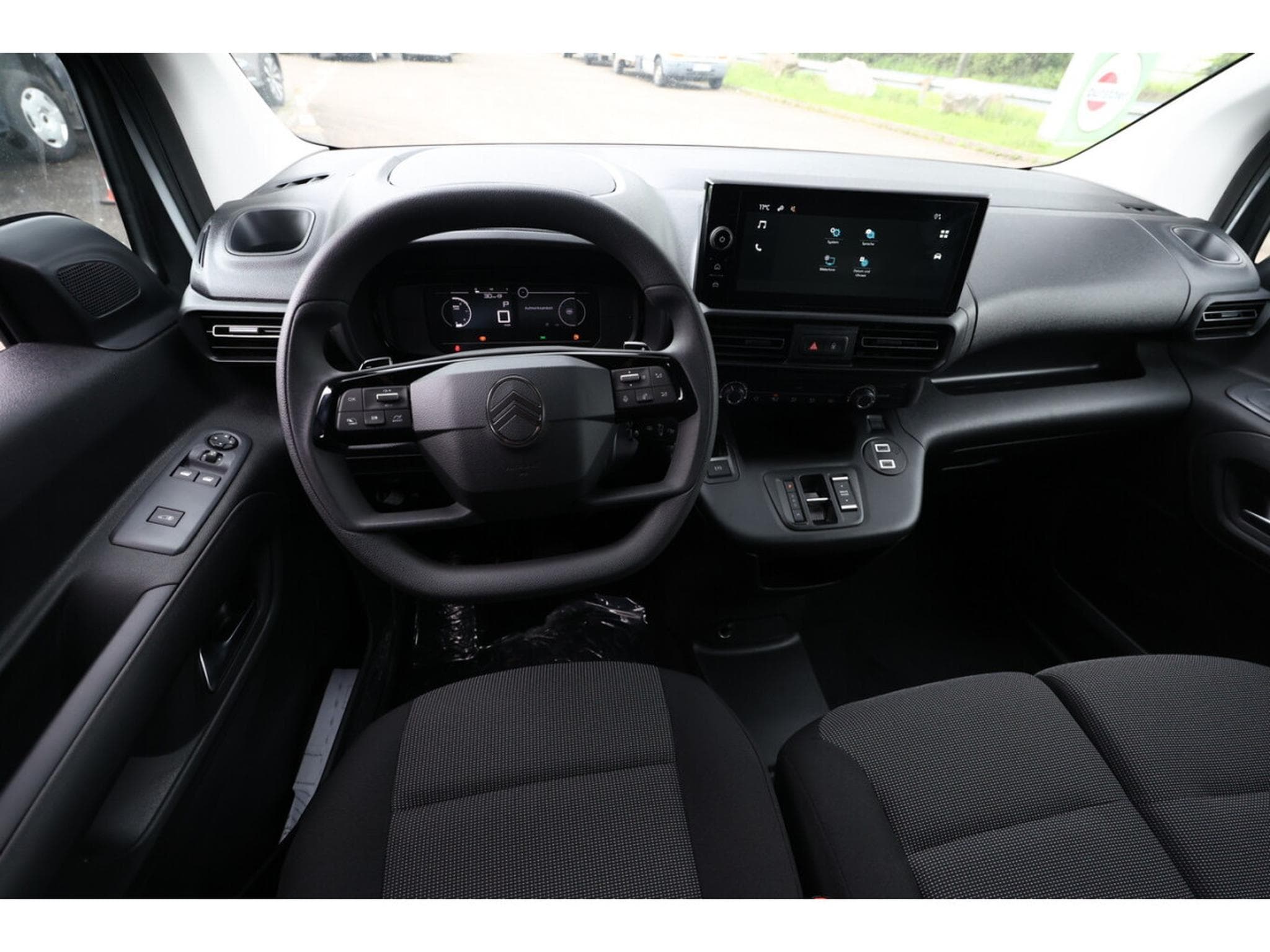 Citroën Berlingo 1.5 BlueHDI EAT8 L2 (2025) - Foto 8