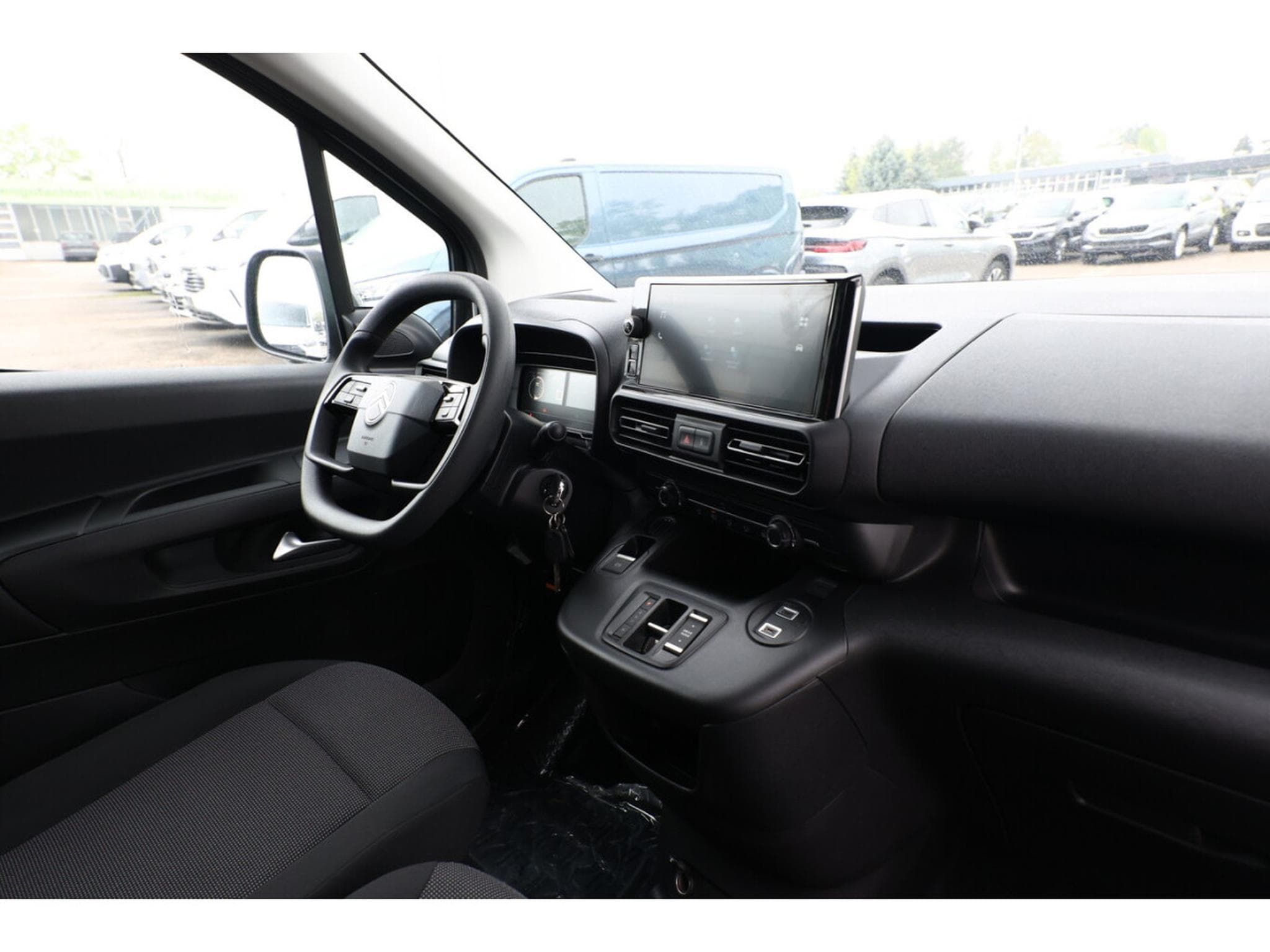 Citroën Berlingo 1.5 BlueHDI EAT8 L2 (2025) - Foto 9