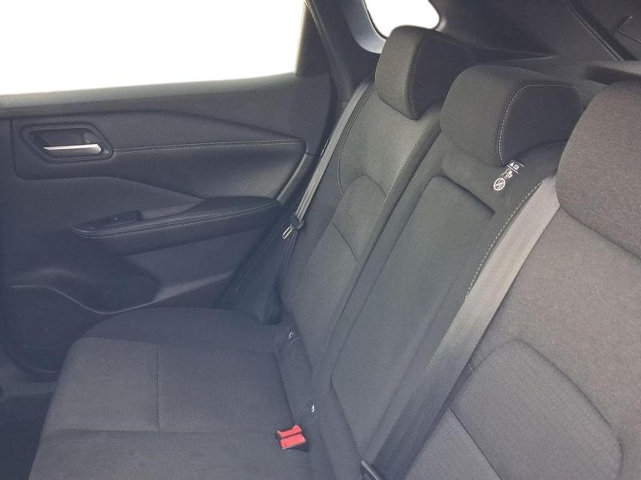 NISSAN Qashqai 1.3 Mild Hybrid 158ch N-Connecta Xtronic (2022) - Photo 7