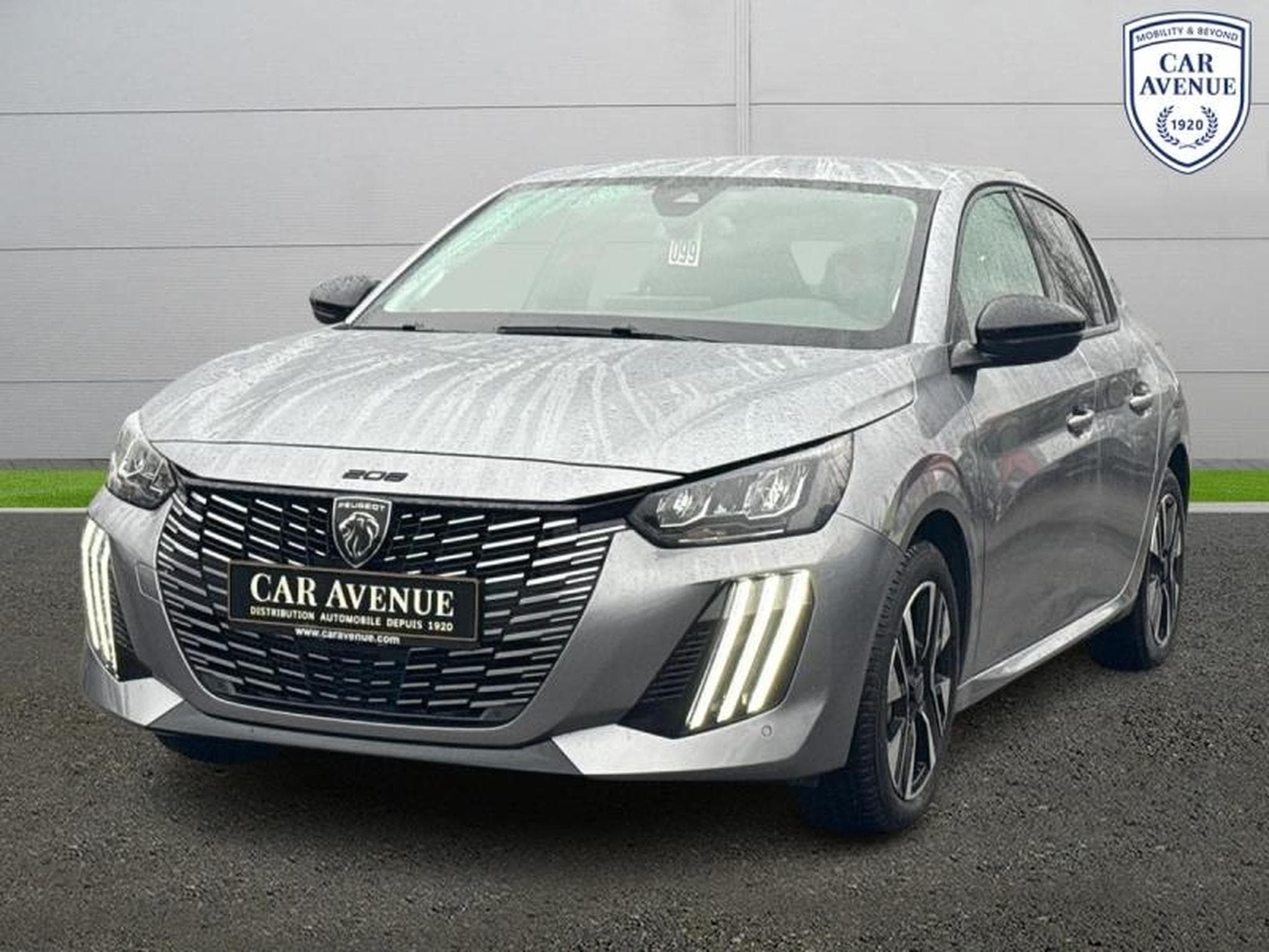 PEUGEOT 208 1.2 Hybrid 100ch Allure e-DCS6 (2024) - Photo 1