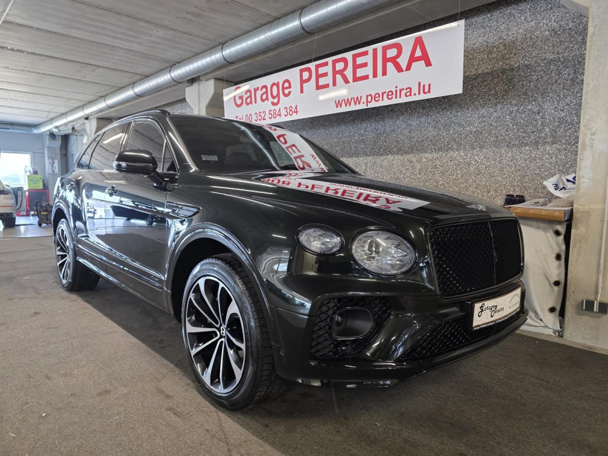 Bentley Bentayga Bentayga 4.0 V8 4WD PANO CUIR COC SOFTCLOSE (2023) - Photo 1