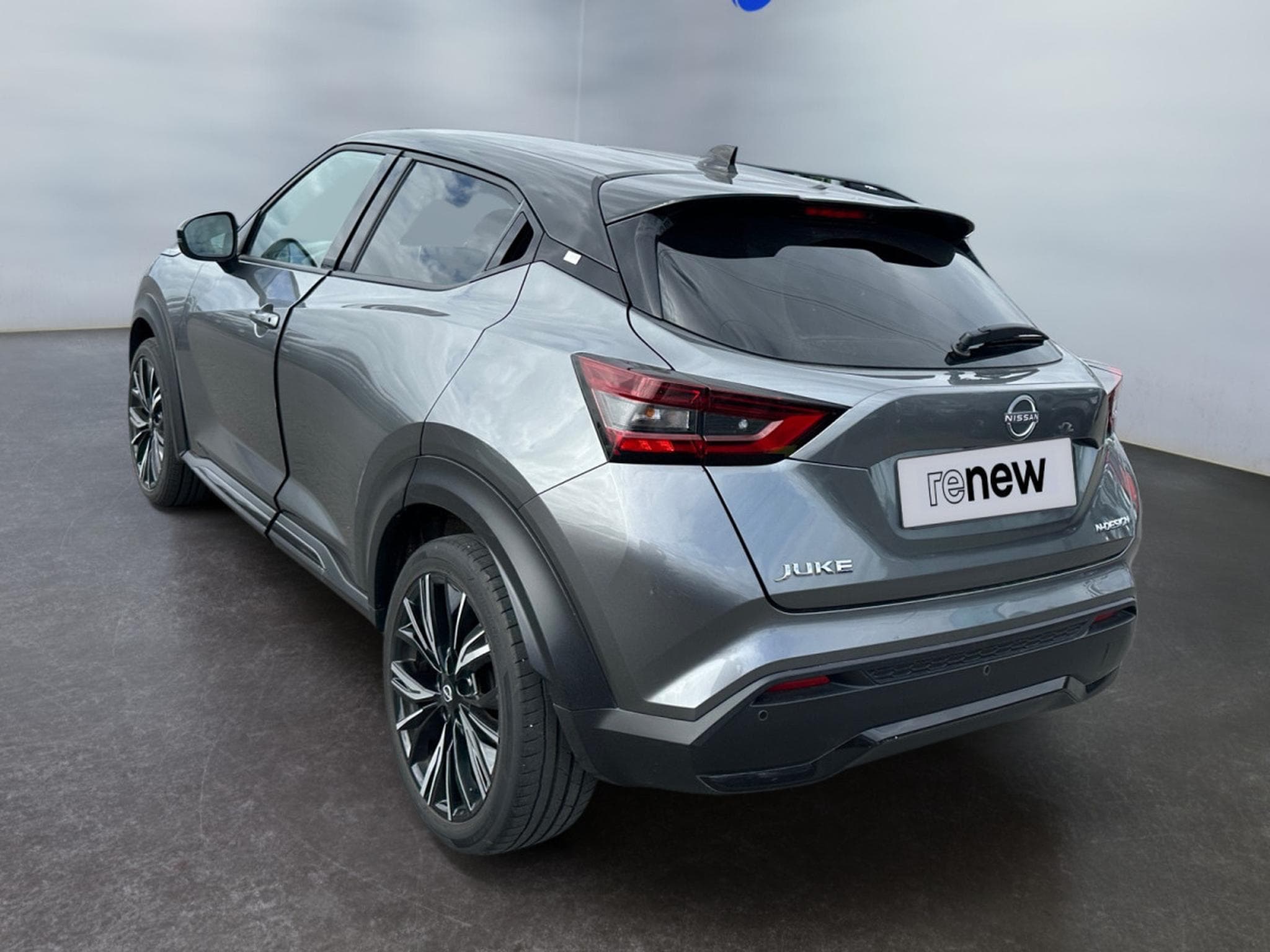 Nissan Juke 1.0 DIG-T N-DESIGN ENIGMA BLACK (2023) - Photo 4