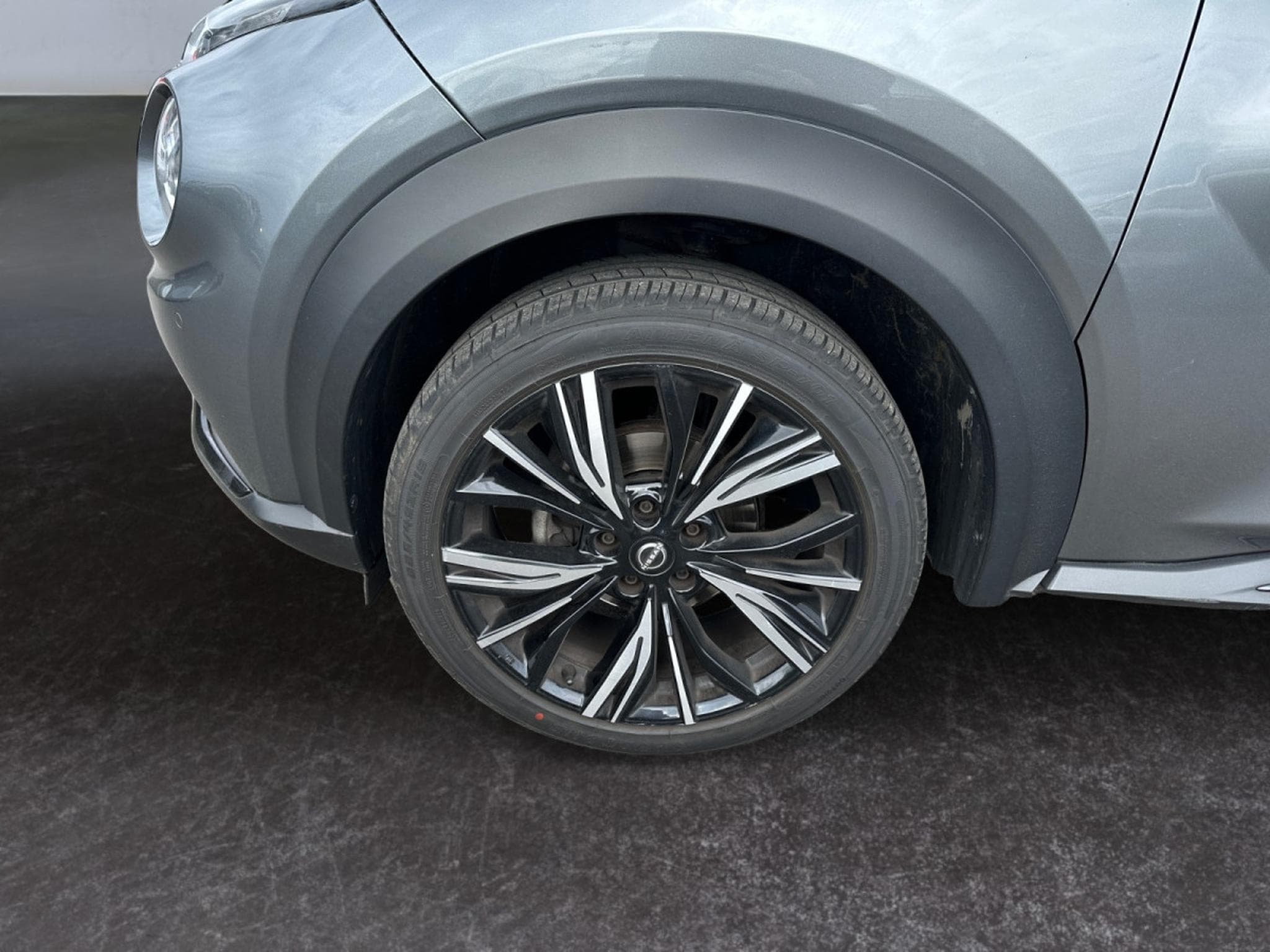 Nissan Juke 1.0 DIG-T N-DESIGN ENIGMA BLACK (2023) - Photo 6