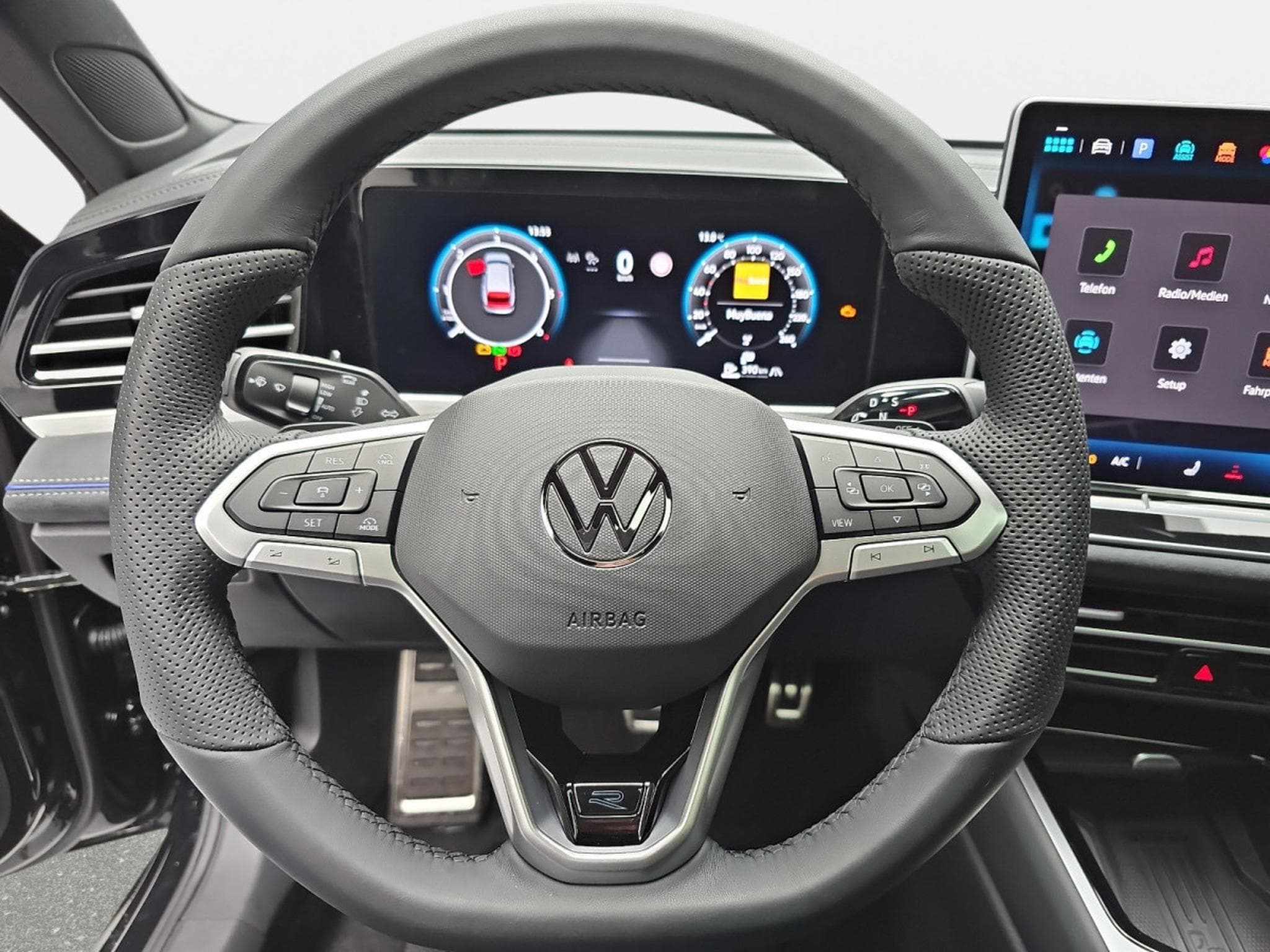 VW Passat 2.0 TDi DSG 150 R-Line (2025) - Foto 12