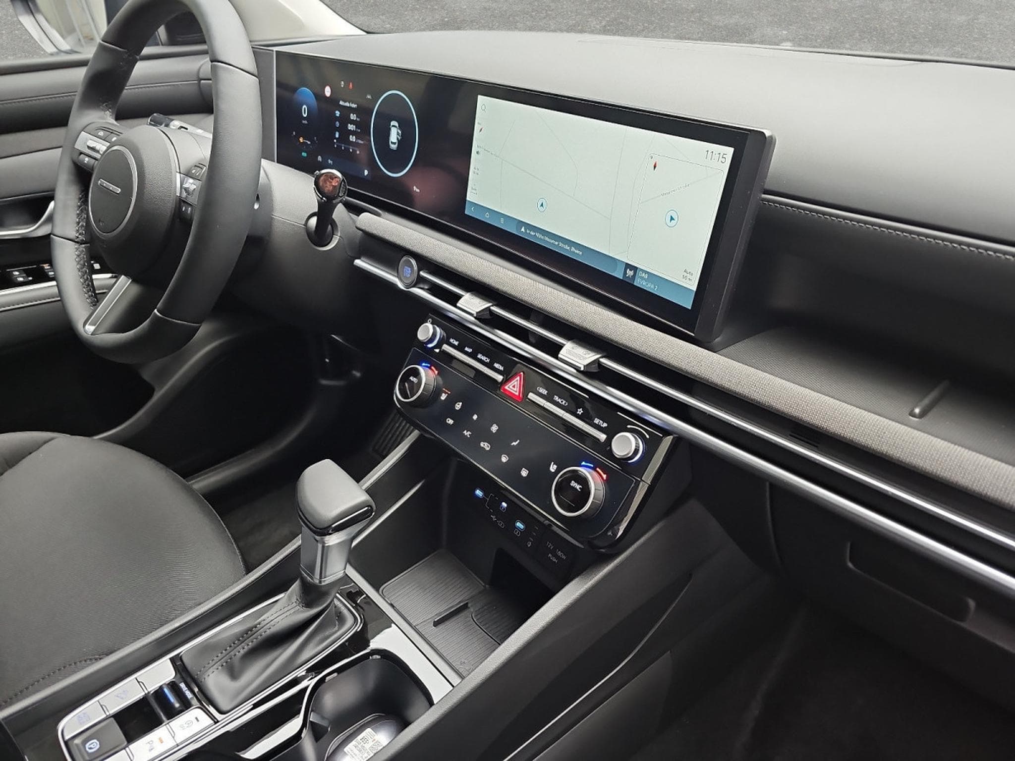 Hyundai Tucson 1.6 T-GDi 160 DCT7 4WD (2025) - Foto 17