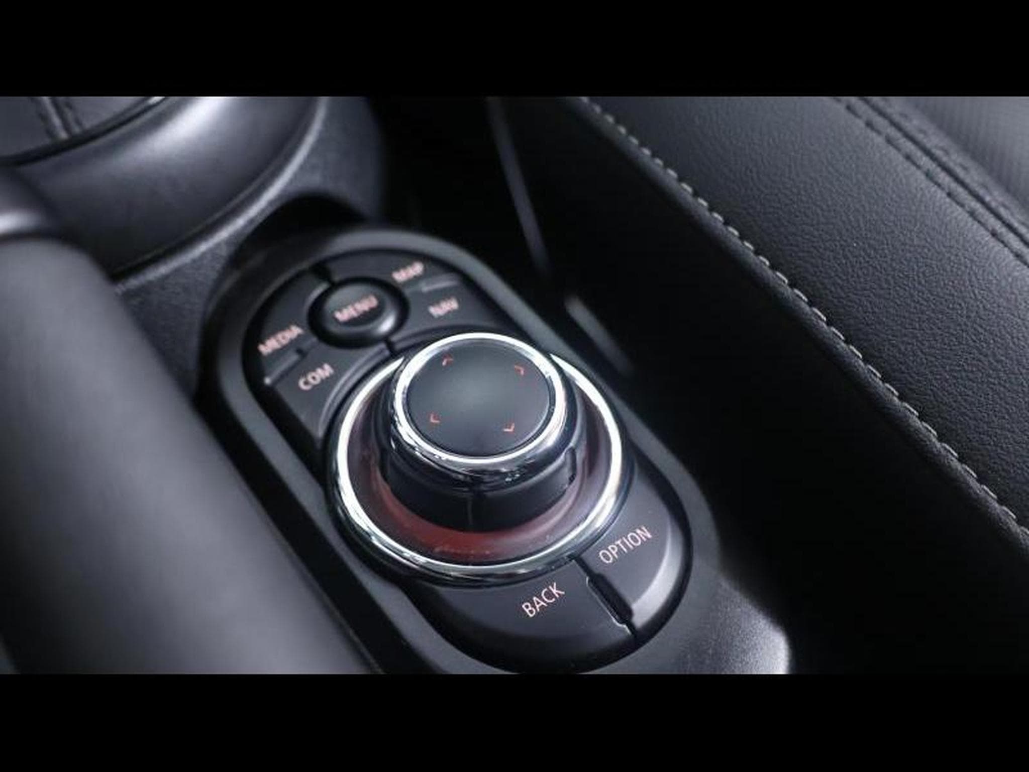 MINI Cooper 1.6 136 hatch Auto 3 Portes (2024) - Foto 18