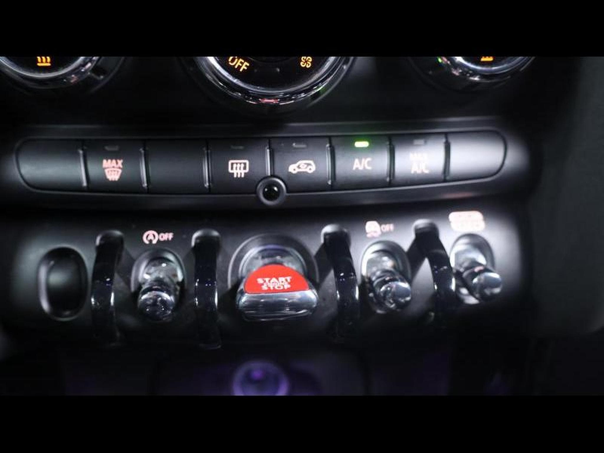 MINI Cooper 1.6 136 hatch Auto 3 Portes (2024) - Foto 19